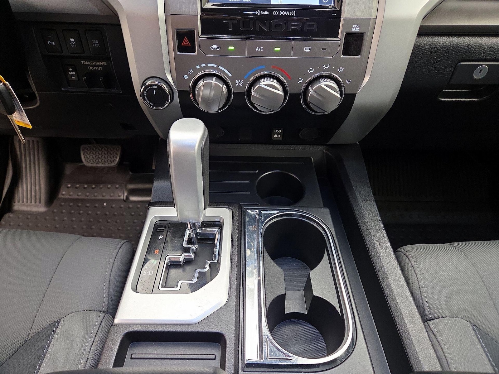 2018 Toyota Tundra SR5 - Photo 19