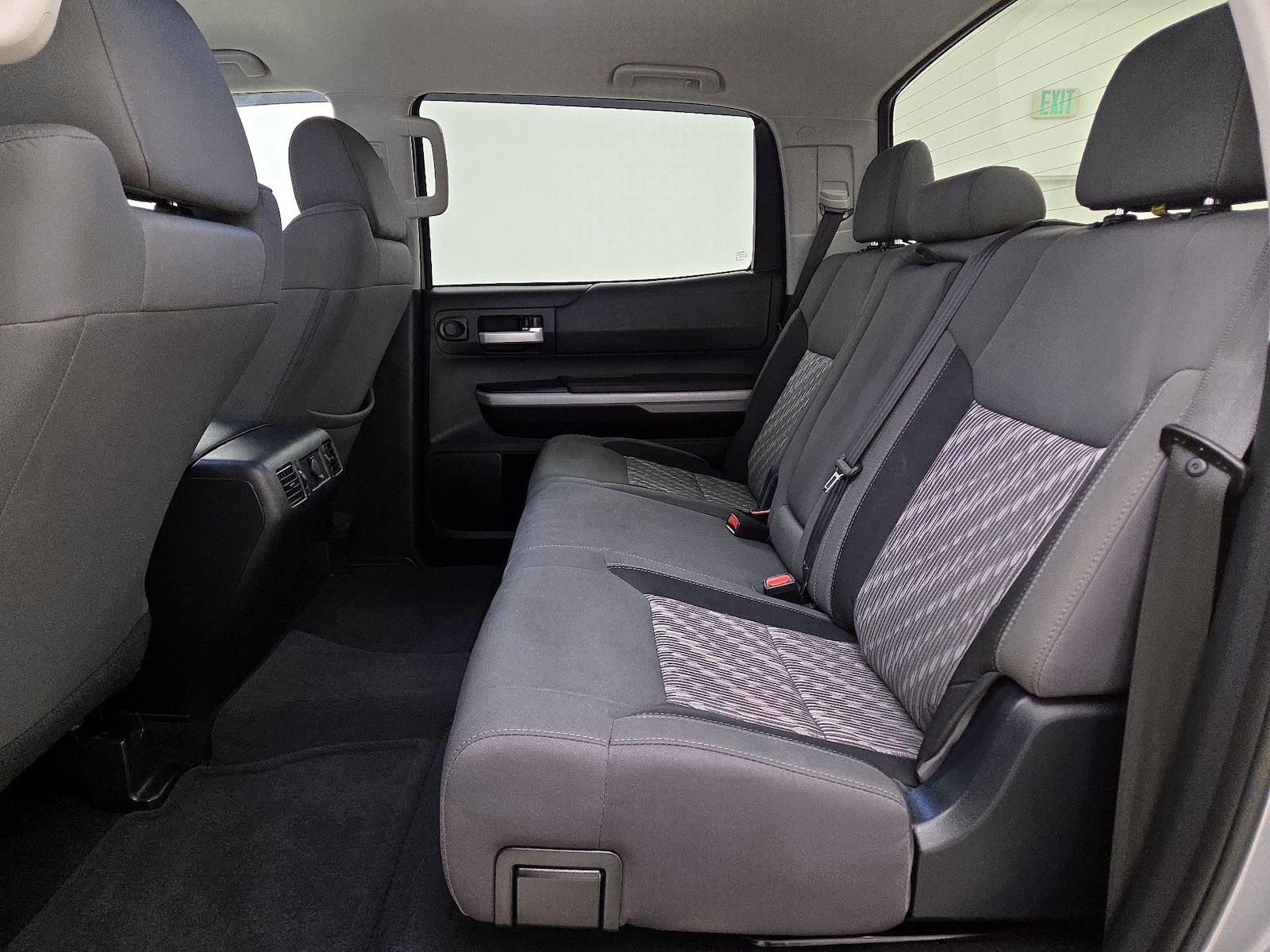 2018 Toyota Tundra SR5 - Photo 21