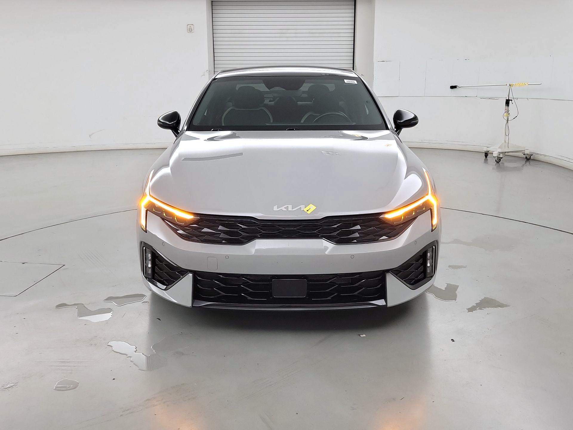 Thumbnail: 2025 Kia K5 - 2