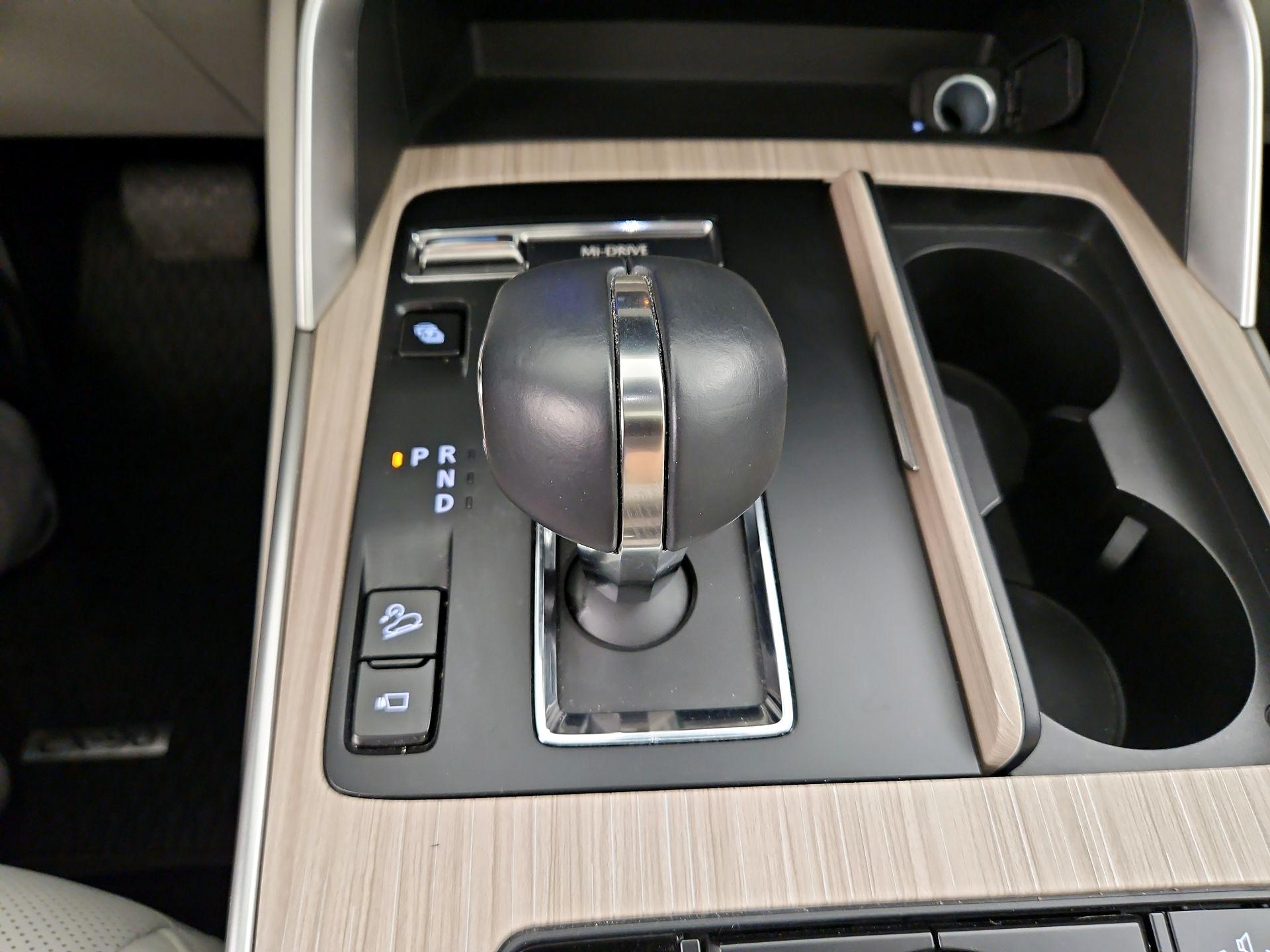 Thumbnail: 2024 Mazda CX-90 - 18