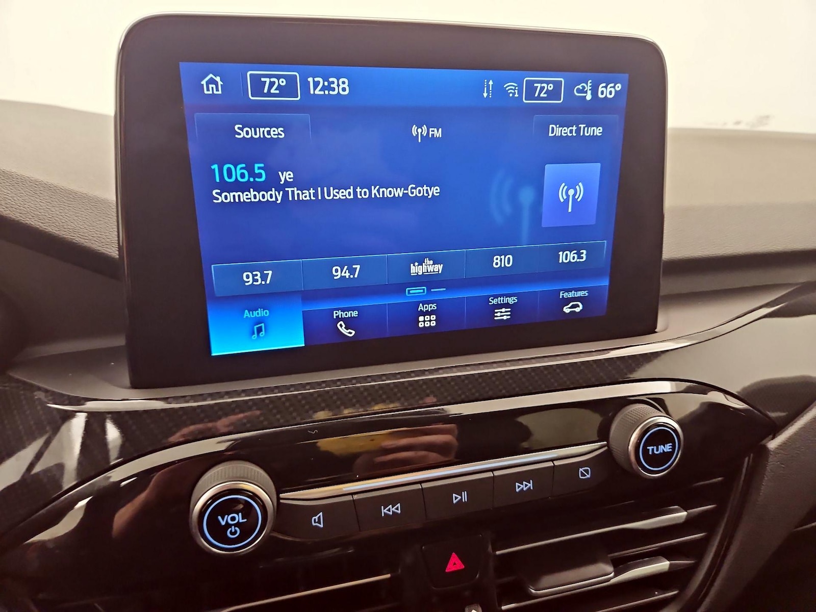 2025 Ford Escape ST-Line - Photo 16