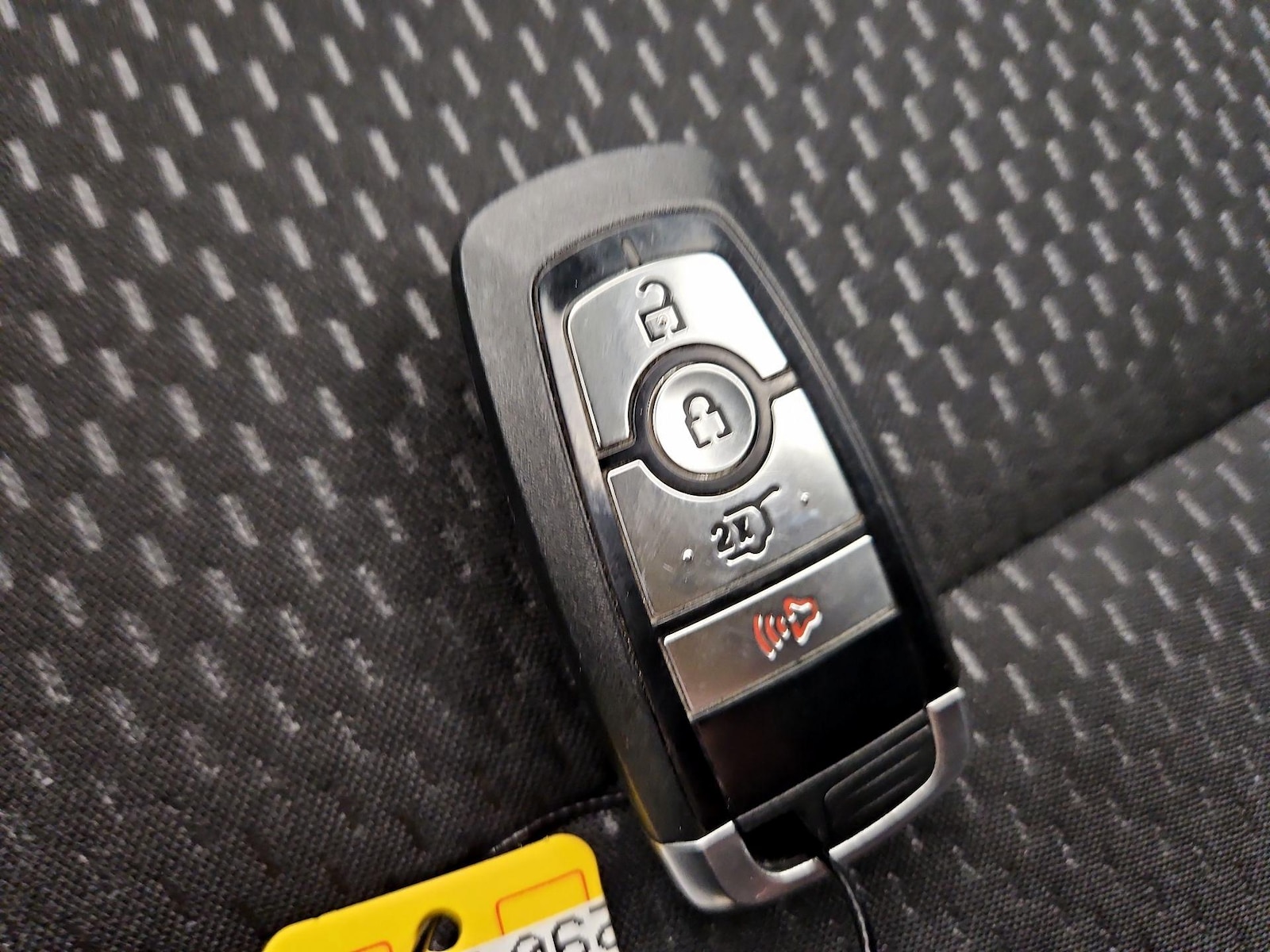 2025 Ford Escape ST-Line - Photo 23