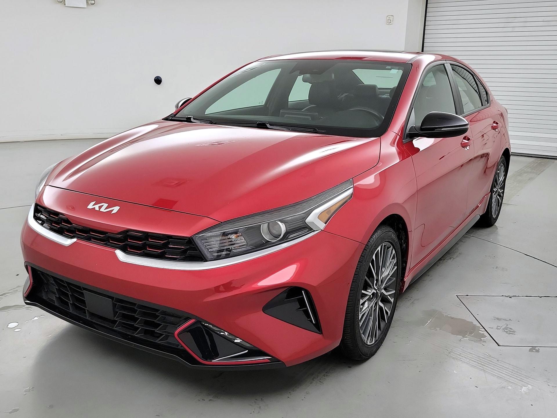 Thumbnail: 2024 Kia Forte - 3