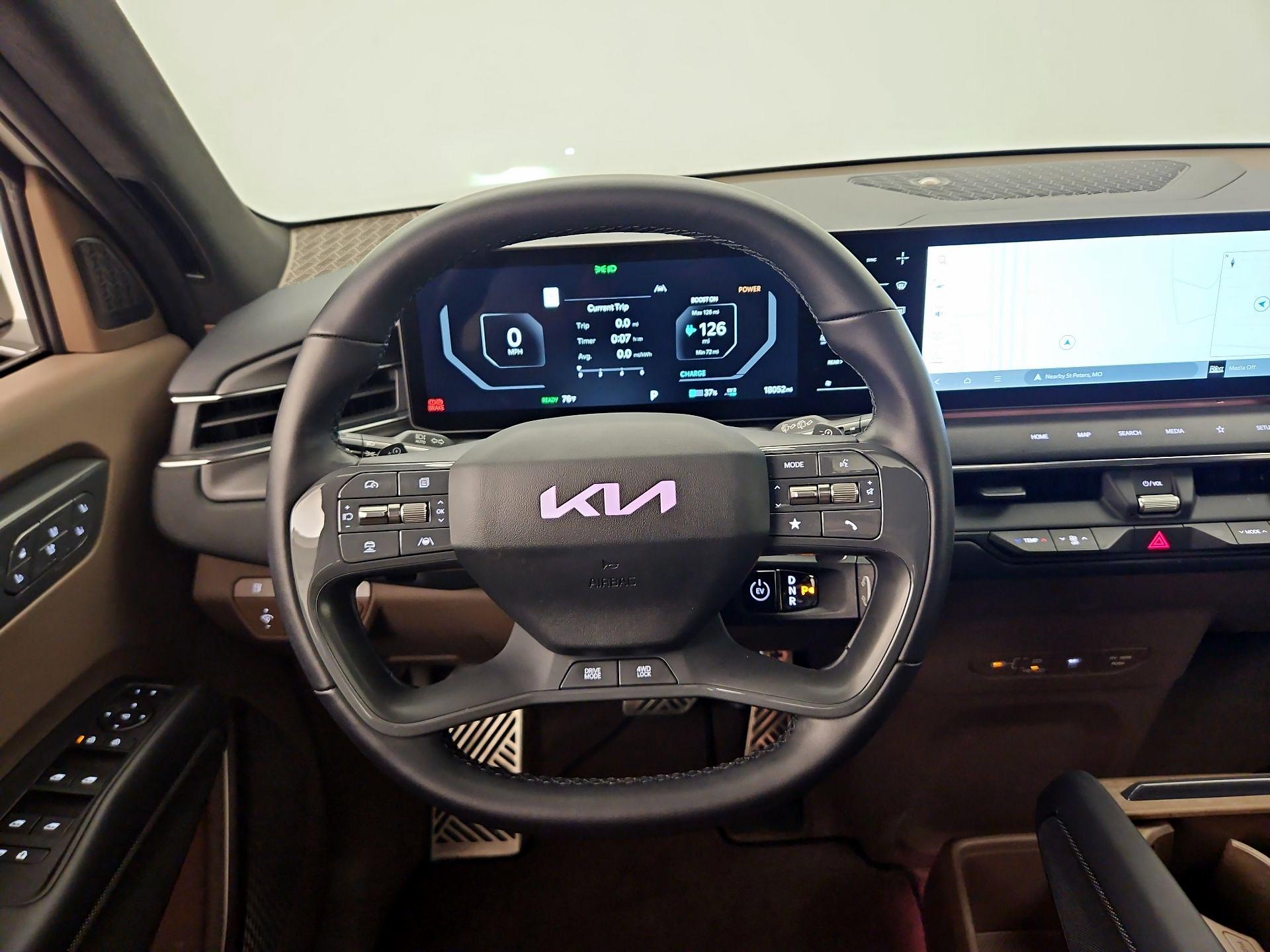 Thumbnail: 2024 Kia EV9 - 10