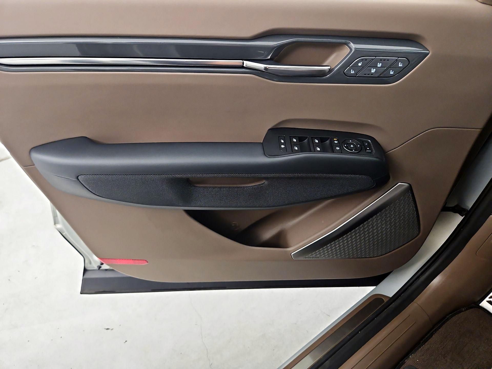 Thumbnail: 2024 Kia EV9 - 12