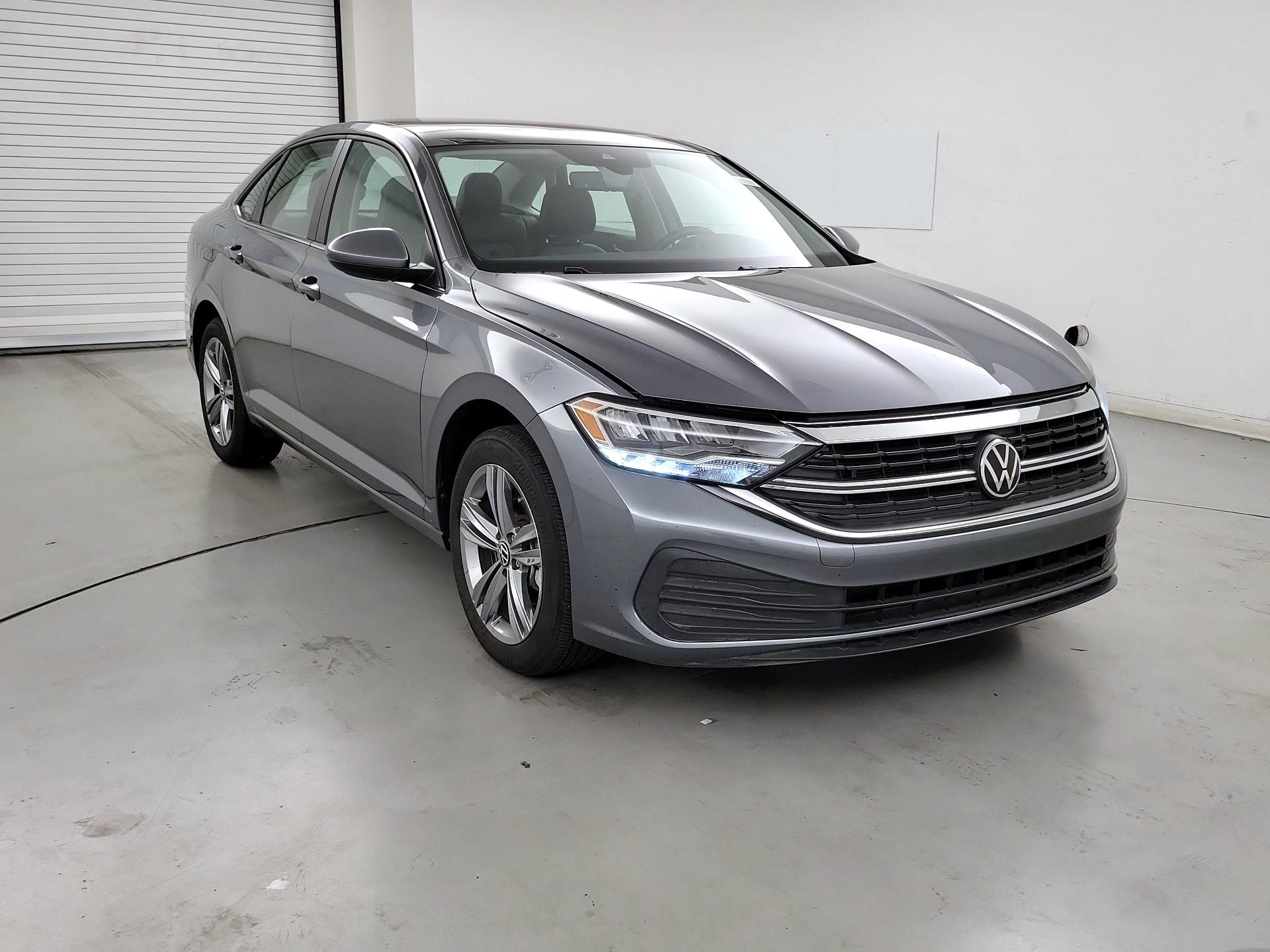 Thumbnail: 2024 Volkswagen Jetta - 1