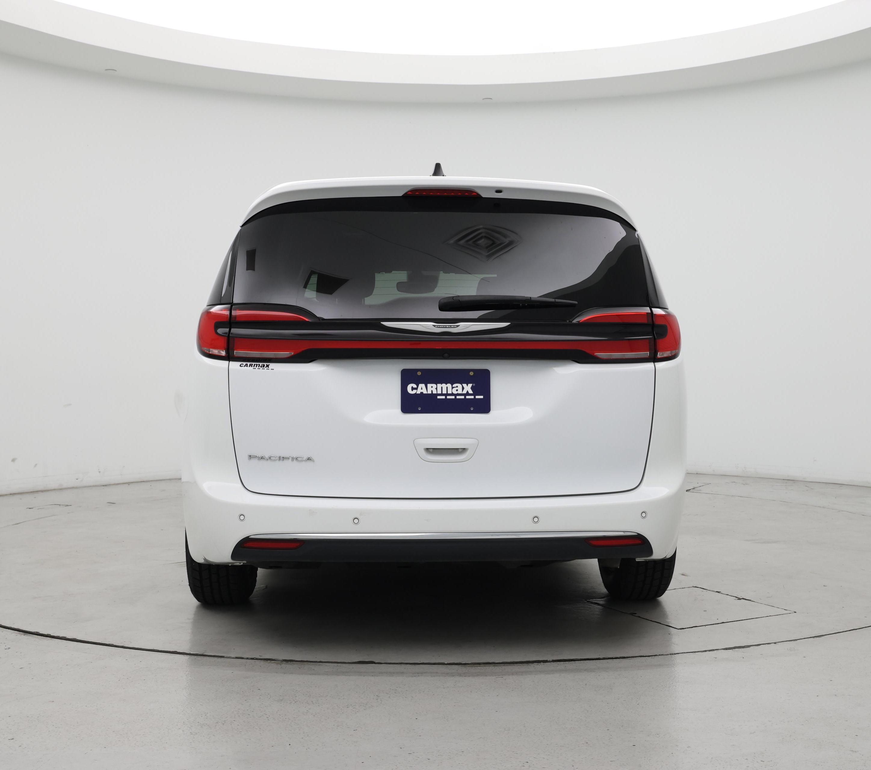 Thumbnail: 2023 Chrysler Pacifica - 6