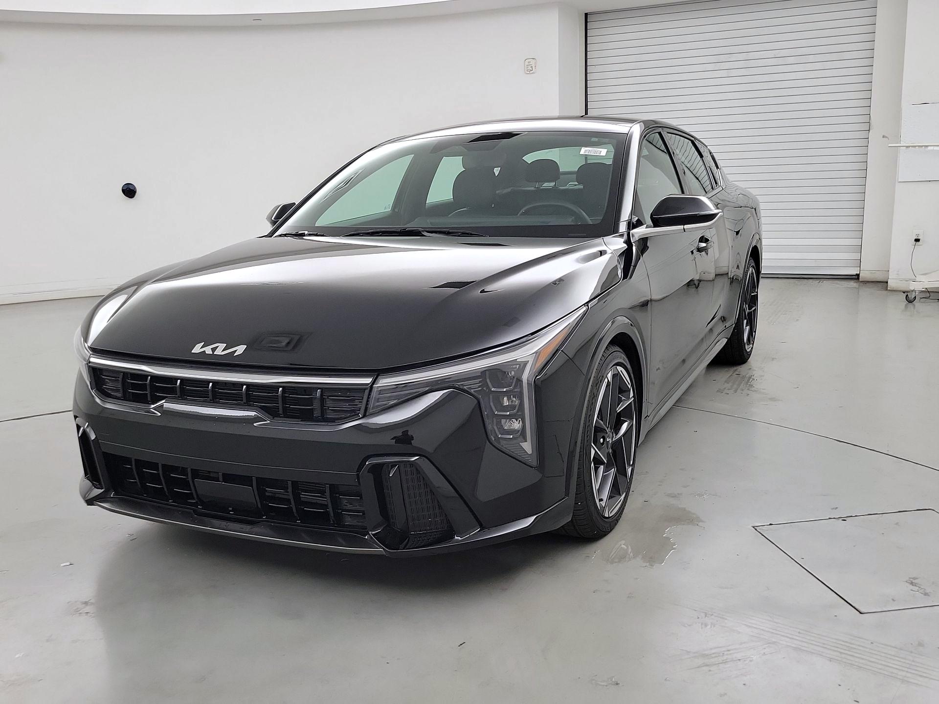 Thumbnail: 2025 Kia K4 - 3