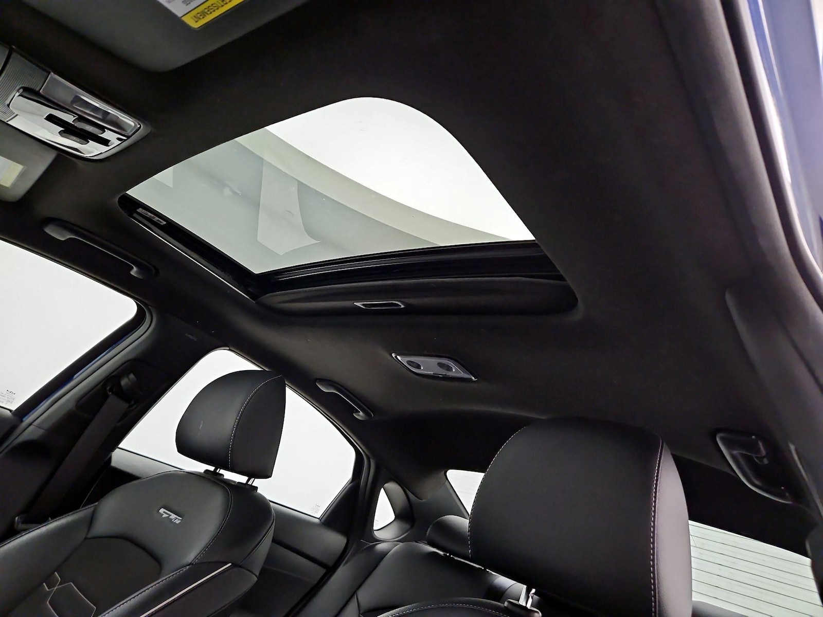 2024 Kia Forte GT-Line - Photo 21