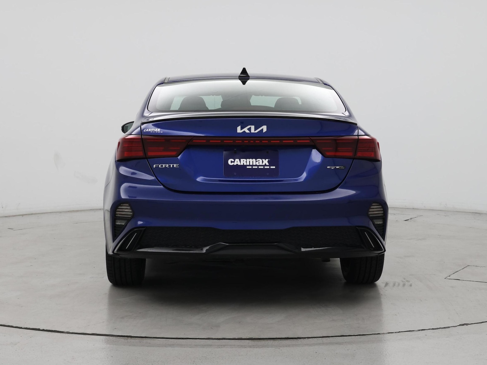 2024 Kia Forte GT-Line - Photo 7
