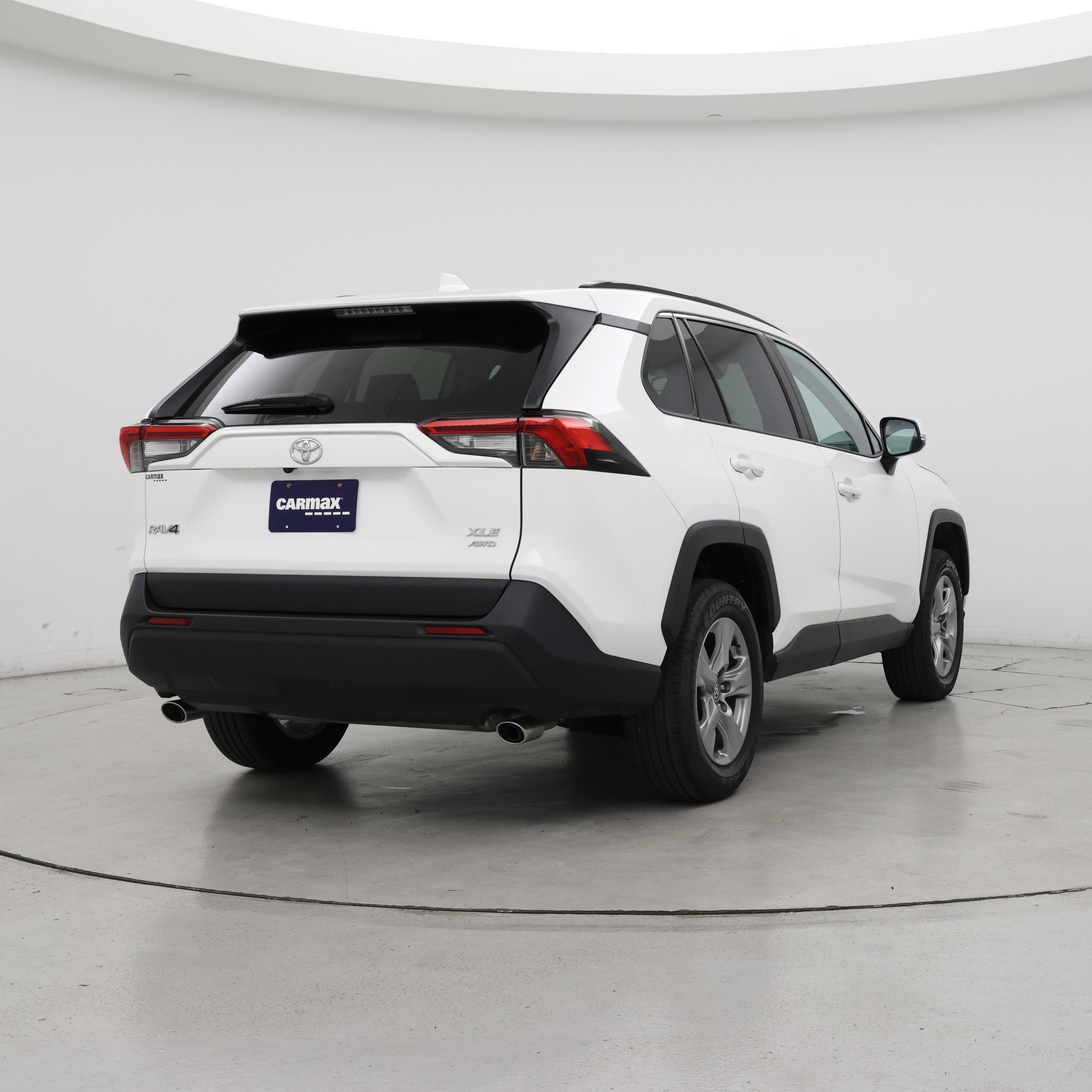 Thumbnail: 2024 Toyota RAV4 - 8