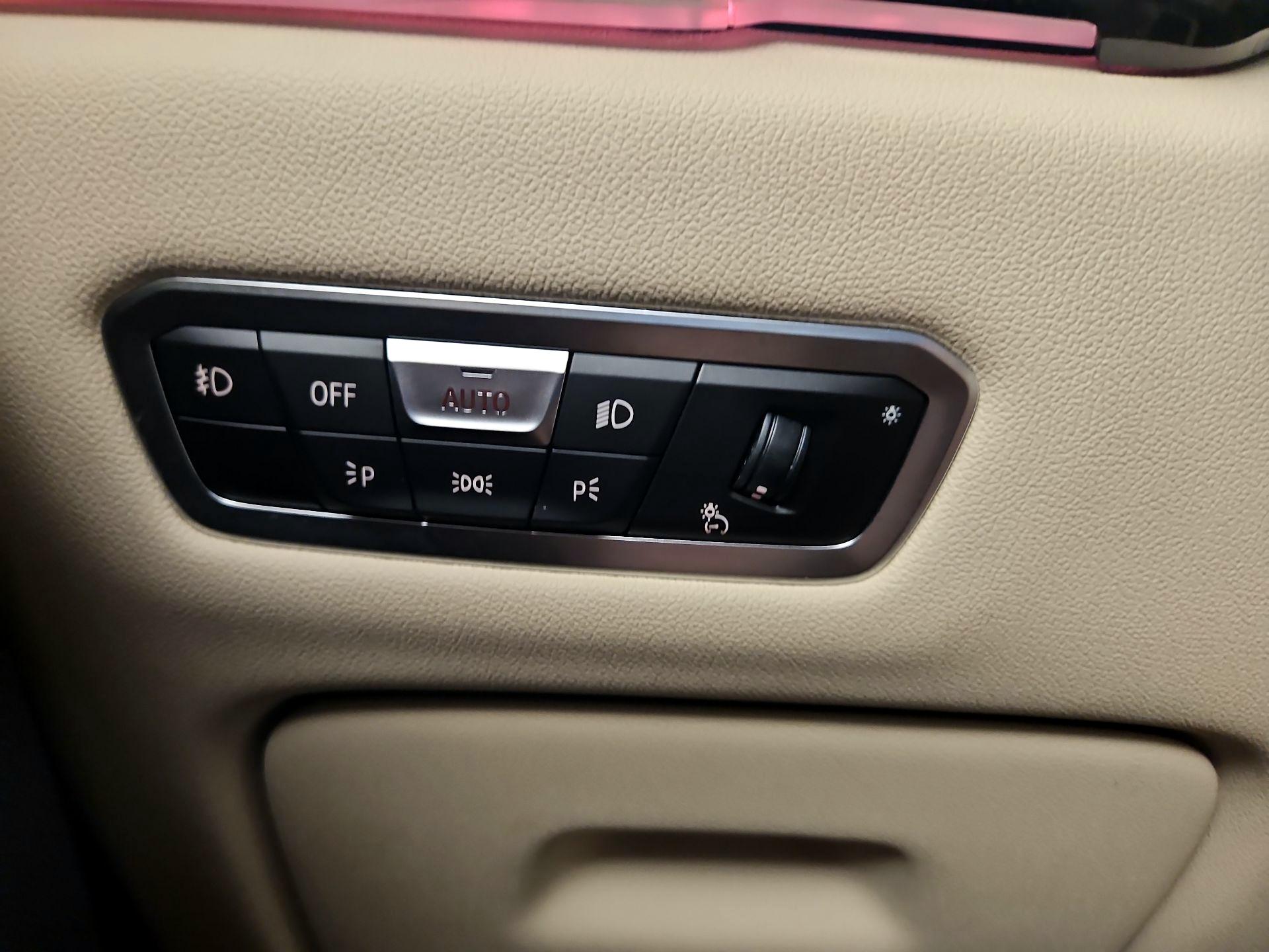 Thumbnail: 2021 BMW X5 - 13