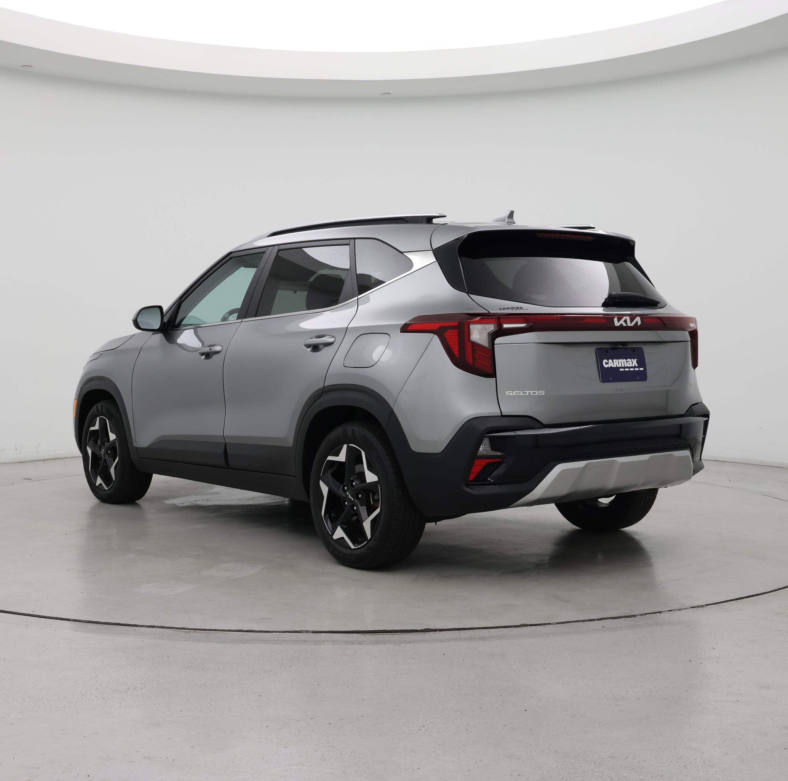 Thumbnail: 2024 Kia Seltos - 2