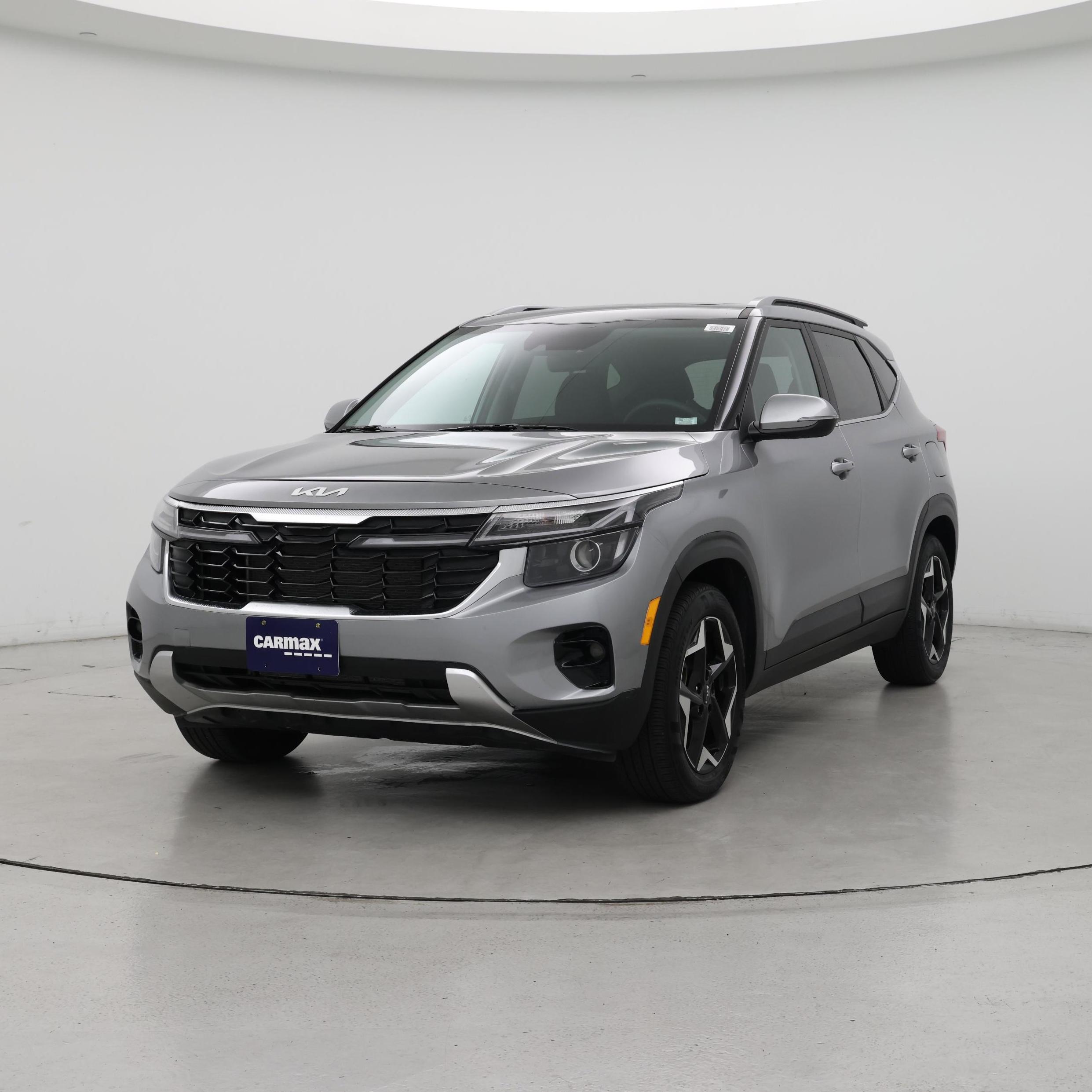 Thumbnail: 2024 Kia Seltos - 4