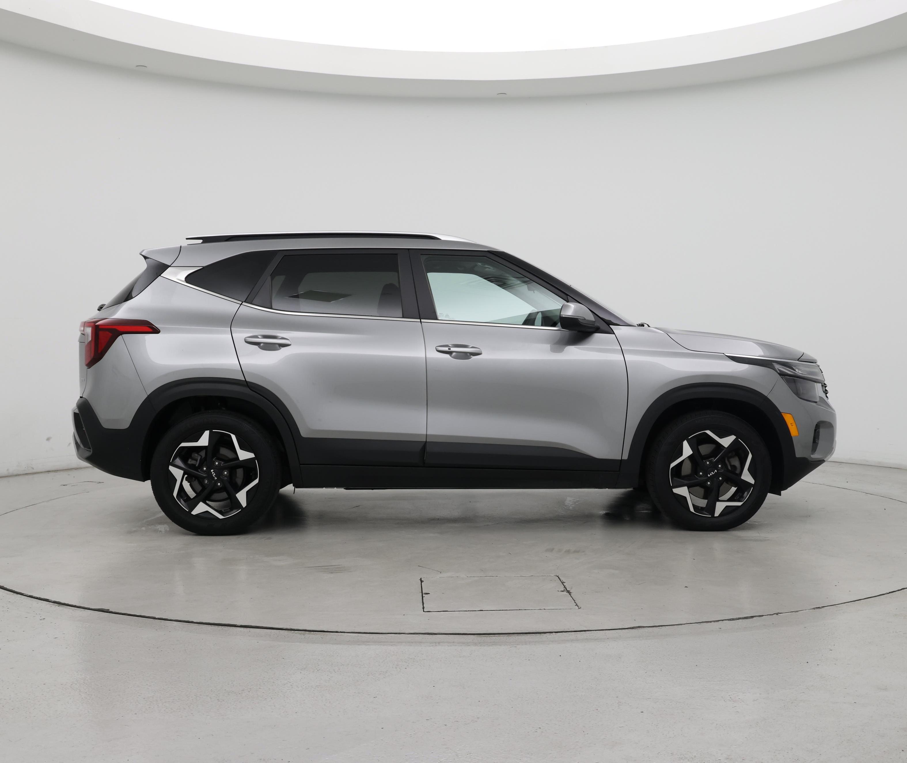 Thumbnail: 2024 Kia Seltos - 7