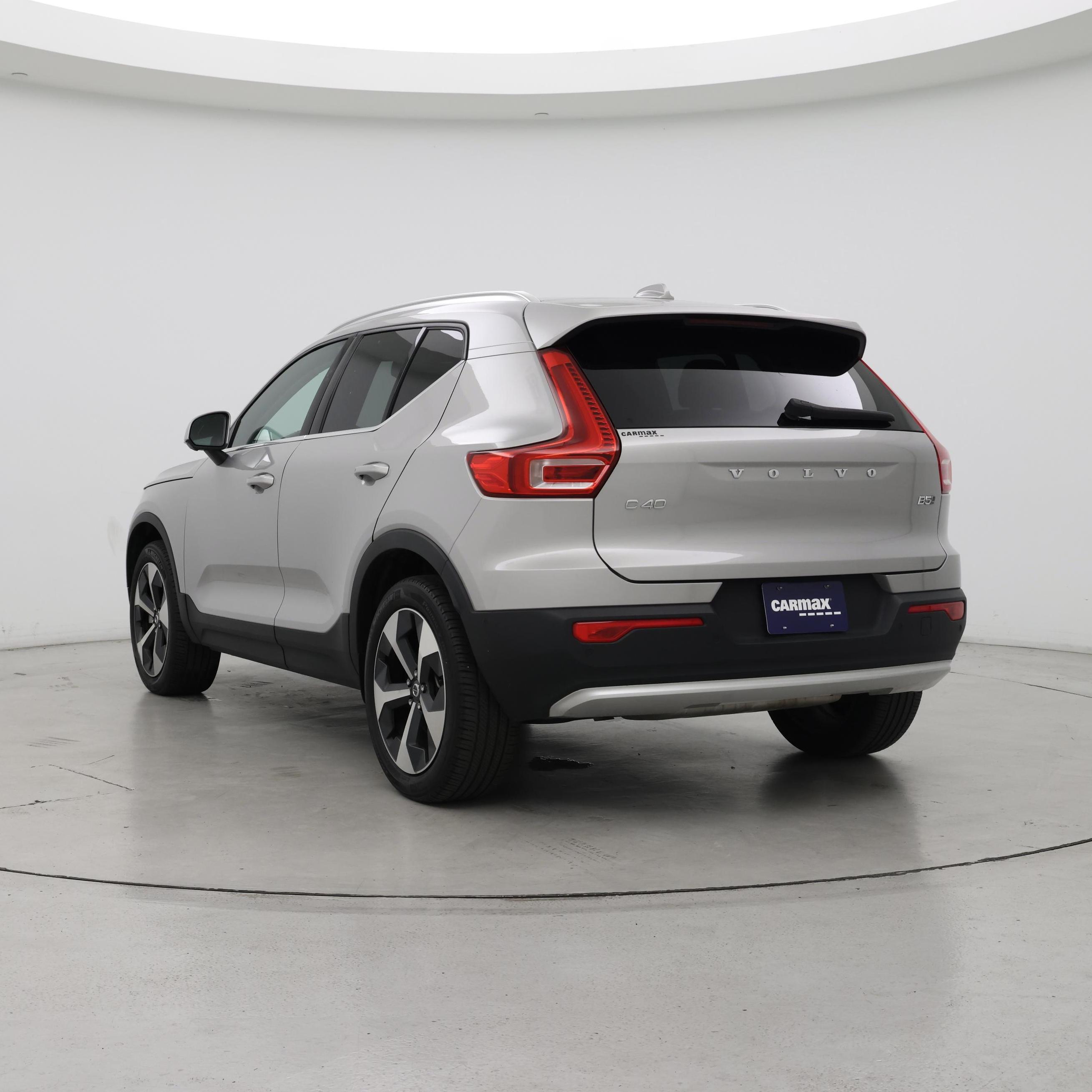 Thumbnail: 2024 Volvo XC40 - 2