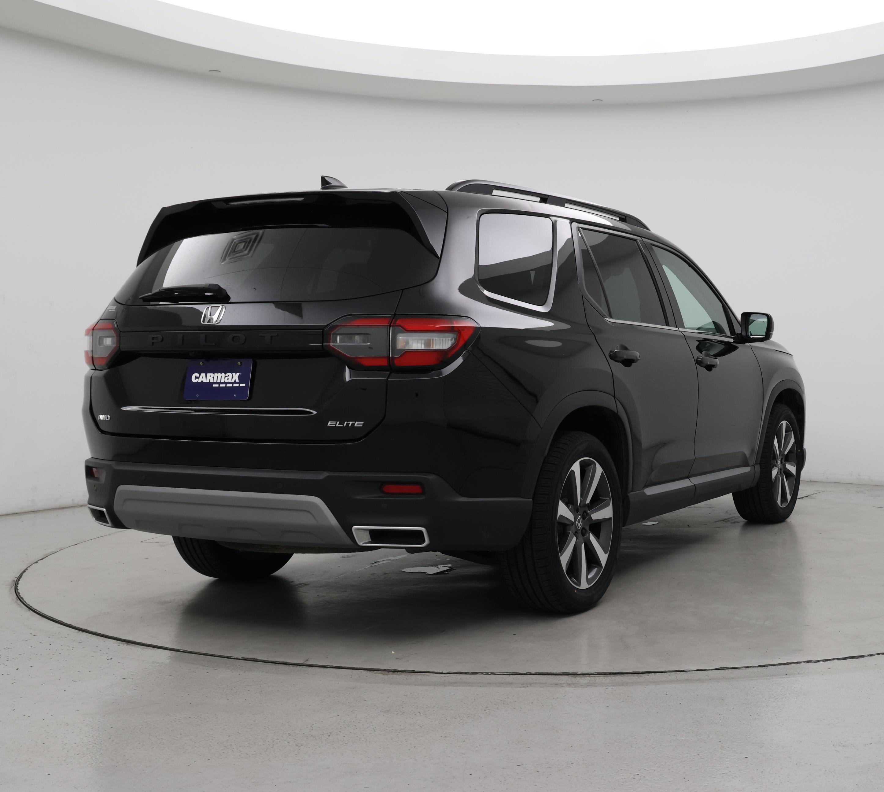 Thumbnail: 2023 Honda Pilot - 8