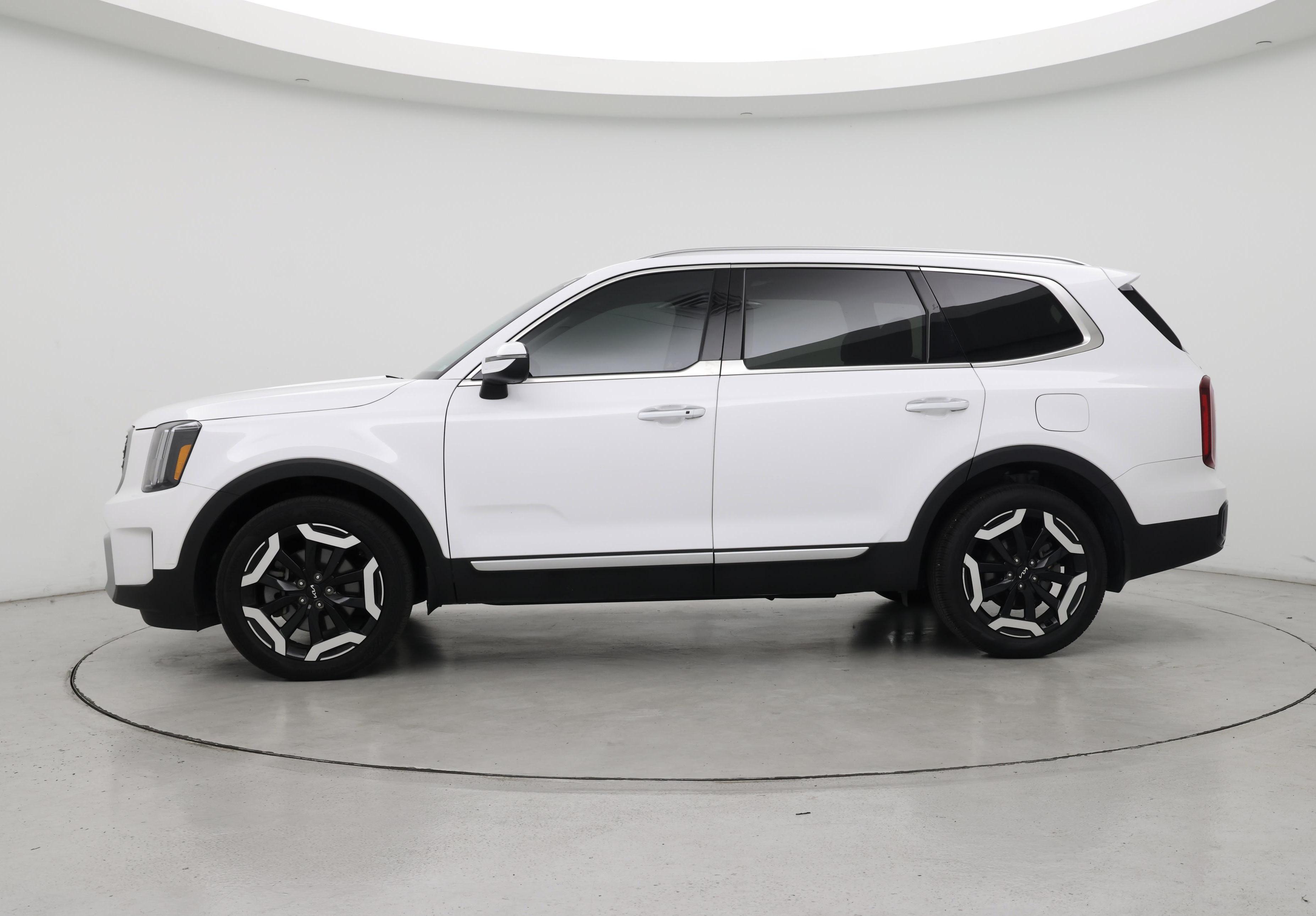 Thumbnail: 2024 Kia Telluride - 3