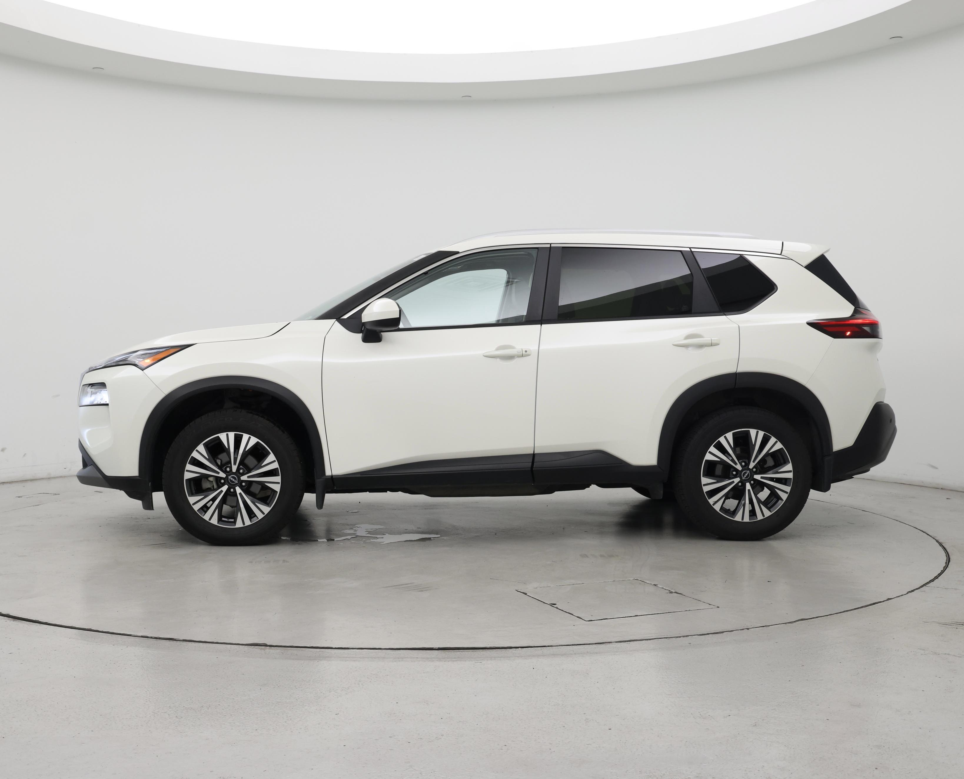 Thumbnail: 2023 Nissan Rogue - 3