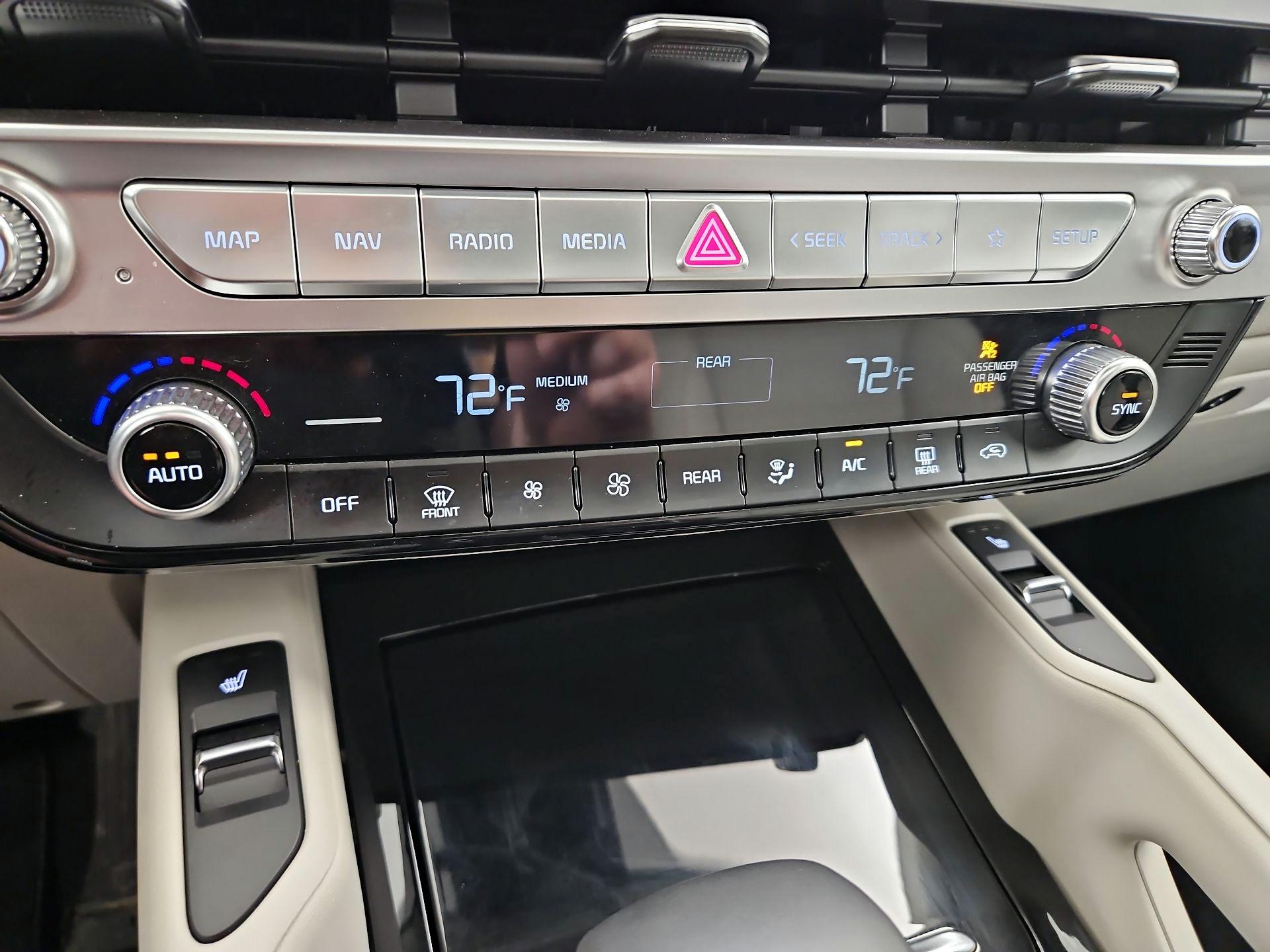 Thumbnail: 2025 Kia Telluride - 17