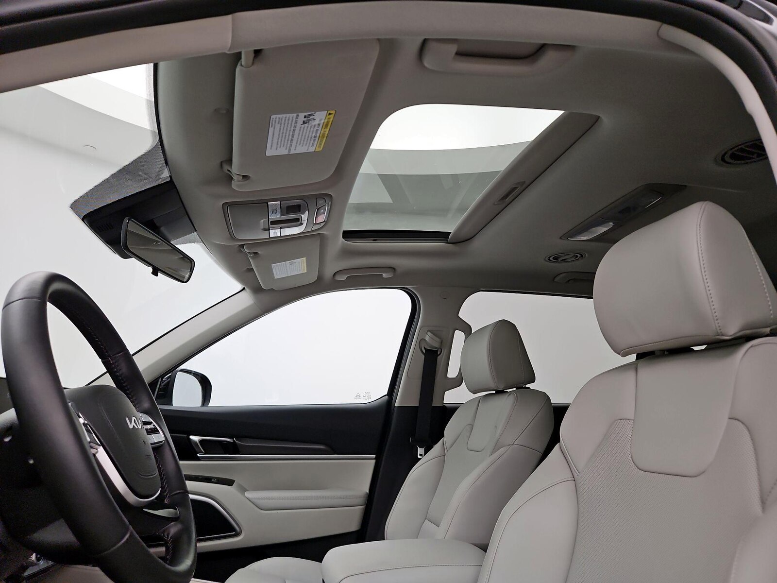 Sunroof(s) & Overhead Airbags