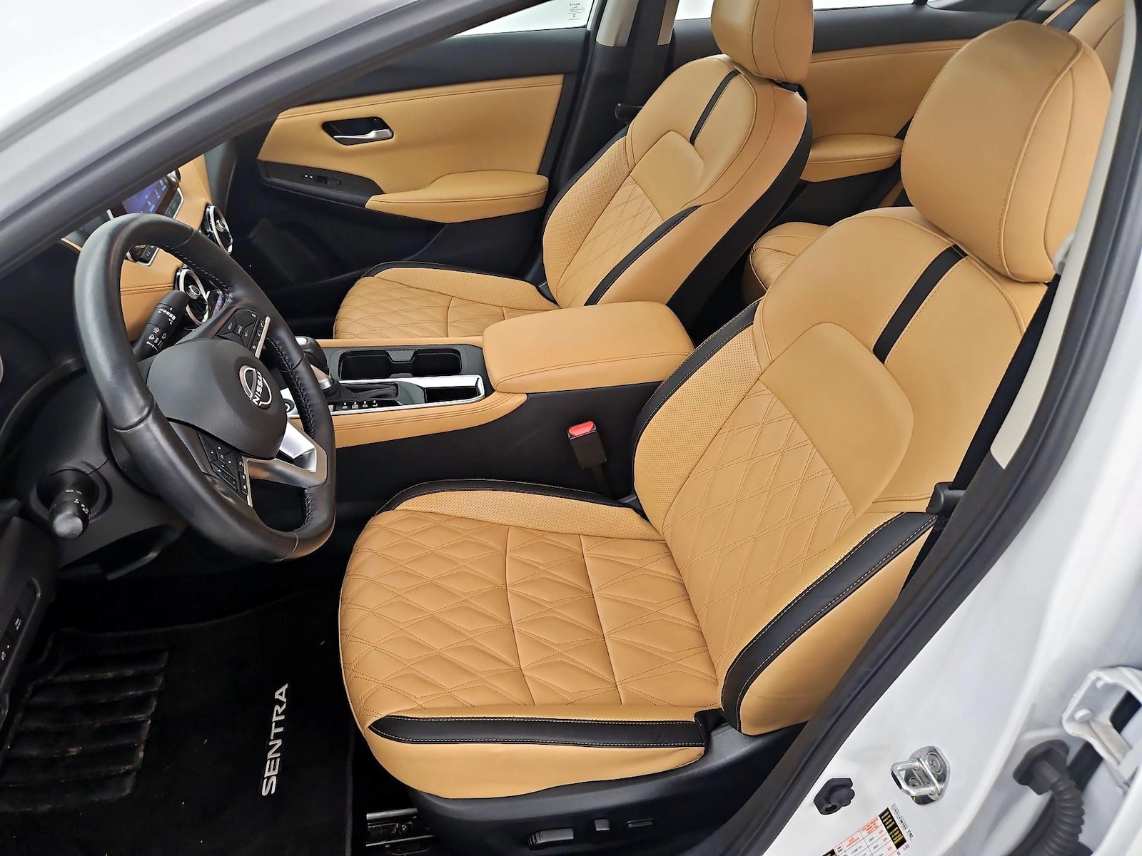 2025 Nissan Sentra SV - Photo 12