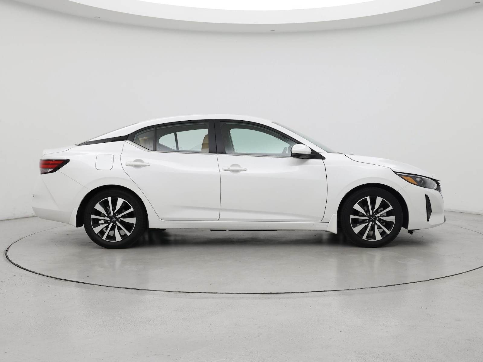 2025 Nissan Sentra SV - Photo 8