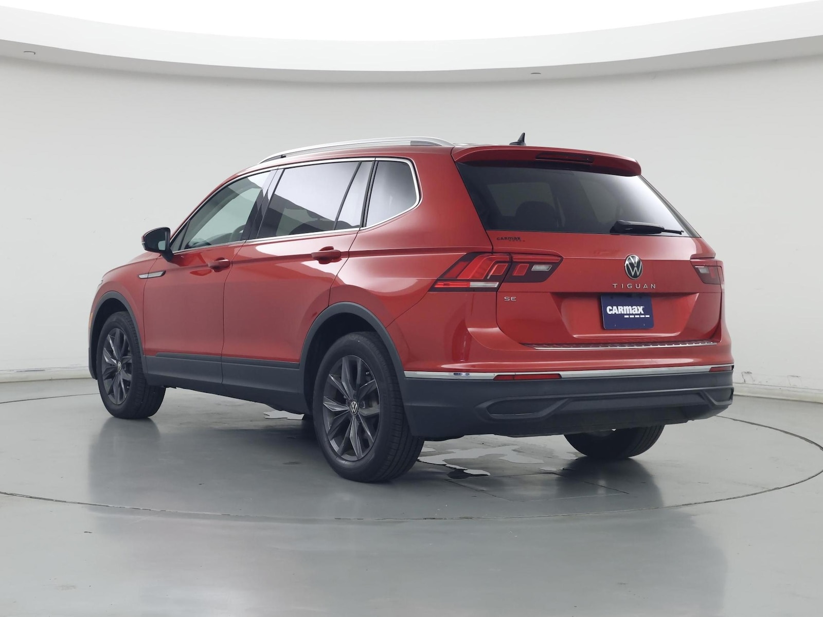 2023 Volkswagen Tiguan SE - Photo 3