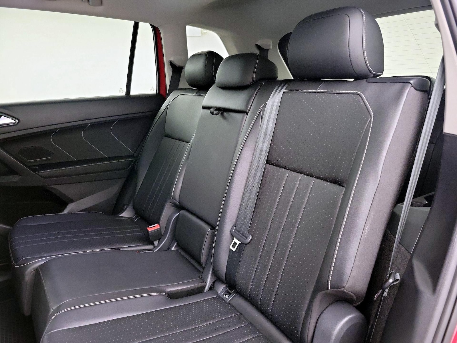 2023 Volkswagen Tiguan SE - Photo 22