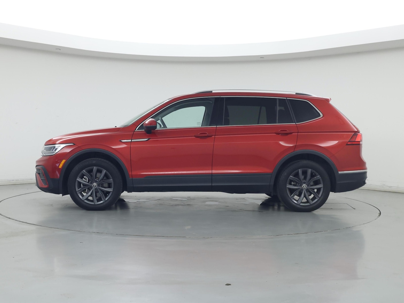 2023 Volkswagen Tiguan SE - Photo 4