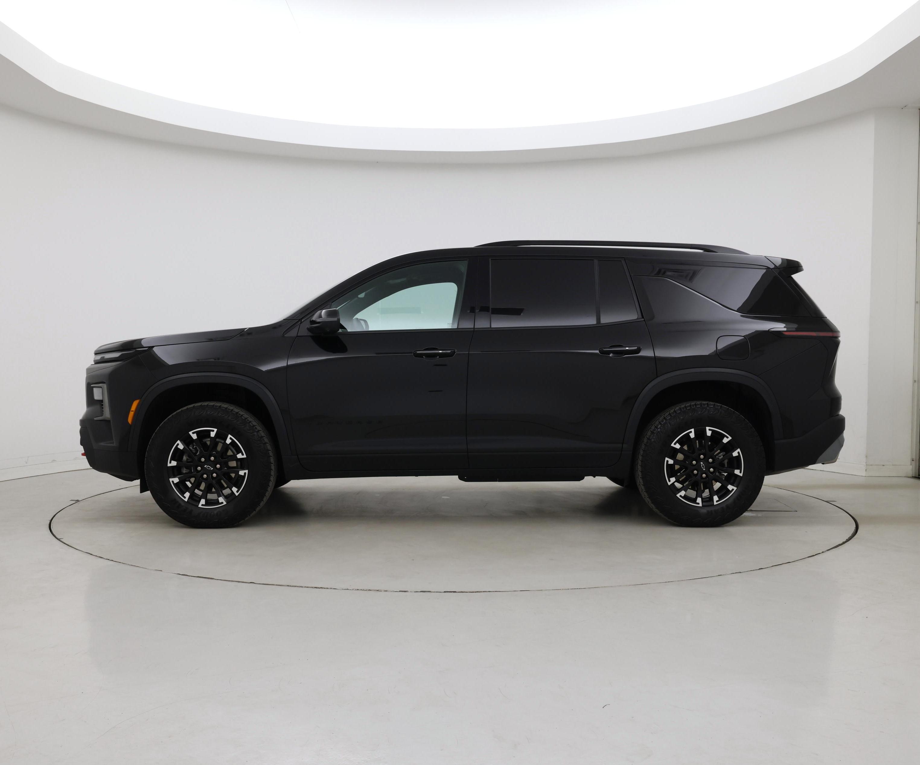 Thumbnail: 2026 Chevrolet Traverse - 3