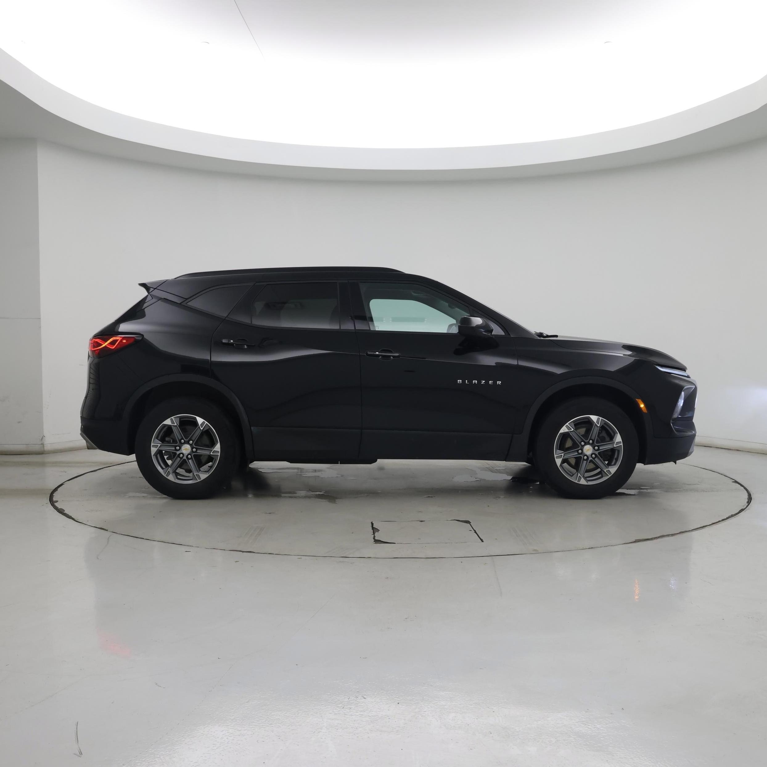 Thumbnail: 2023 Chevrolet Blazer - 7