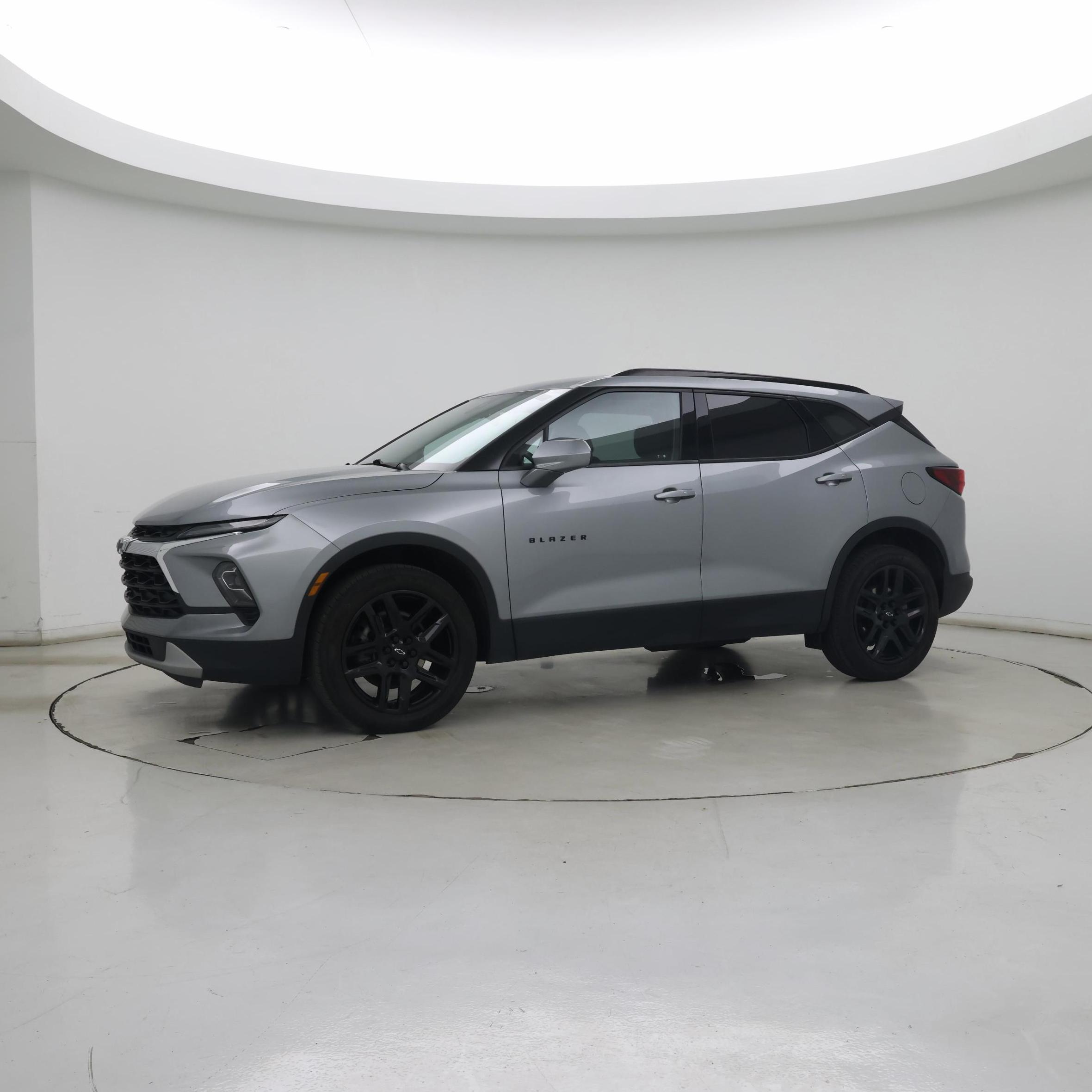 Thumbnail: 2023 Chevrolet Blazer - 4