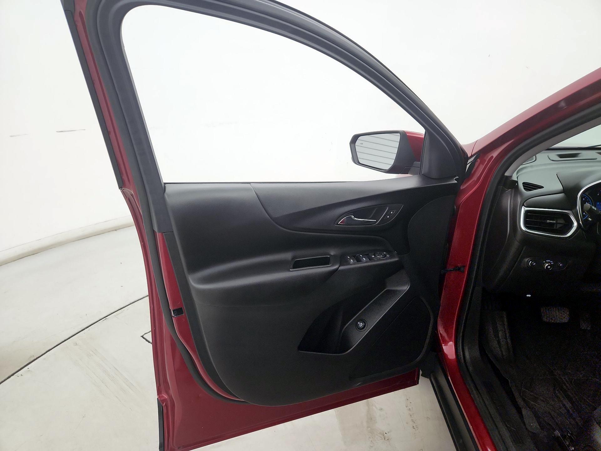 Thumbnail: 2020 Chevrolet Equinox - 12