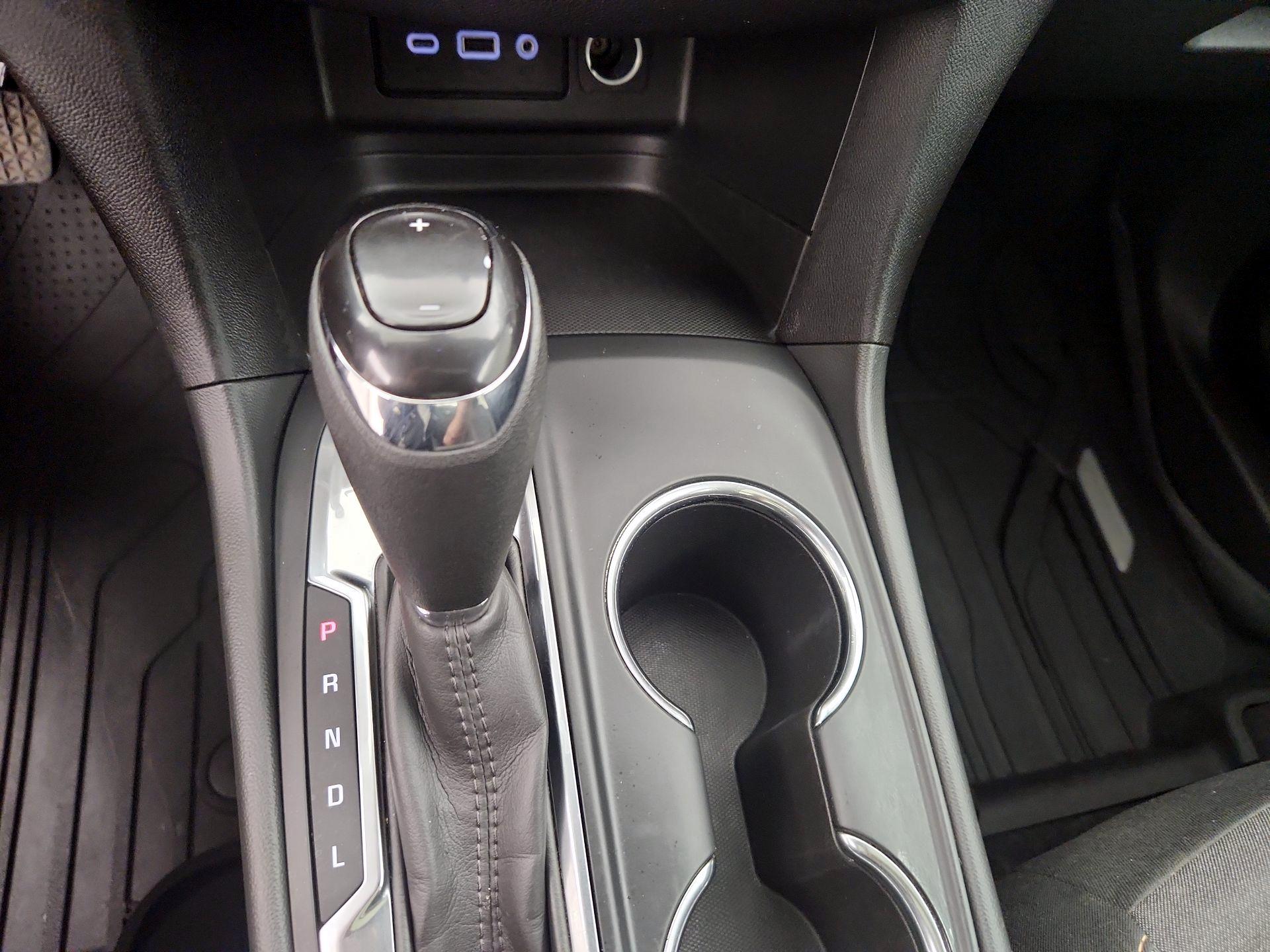 Thumbnail: 2020 Chevrolet Equinox - 17