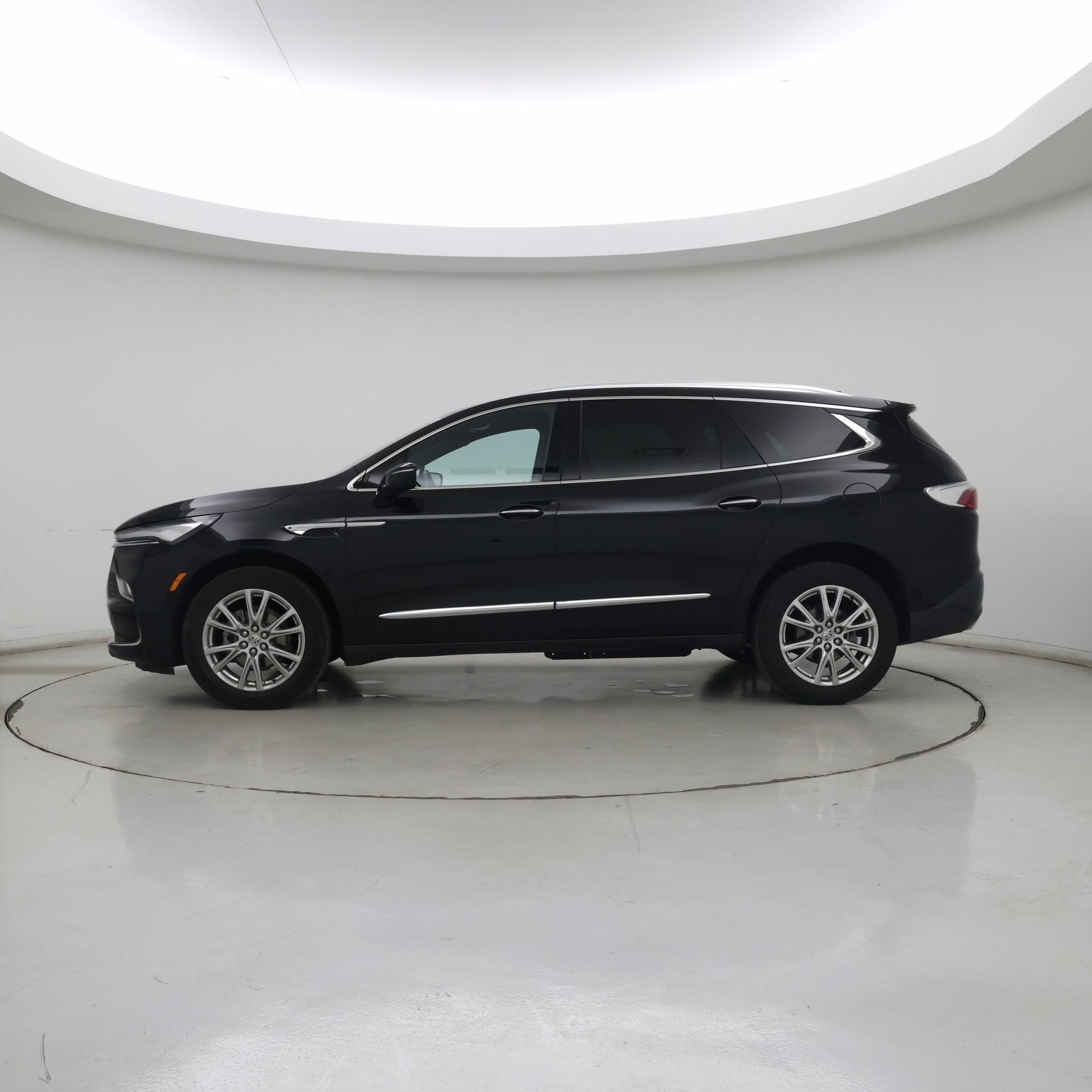 Thumbnail: 2023 Buick Enclave - 3