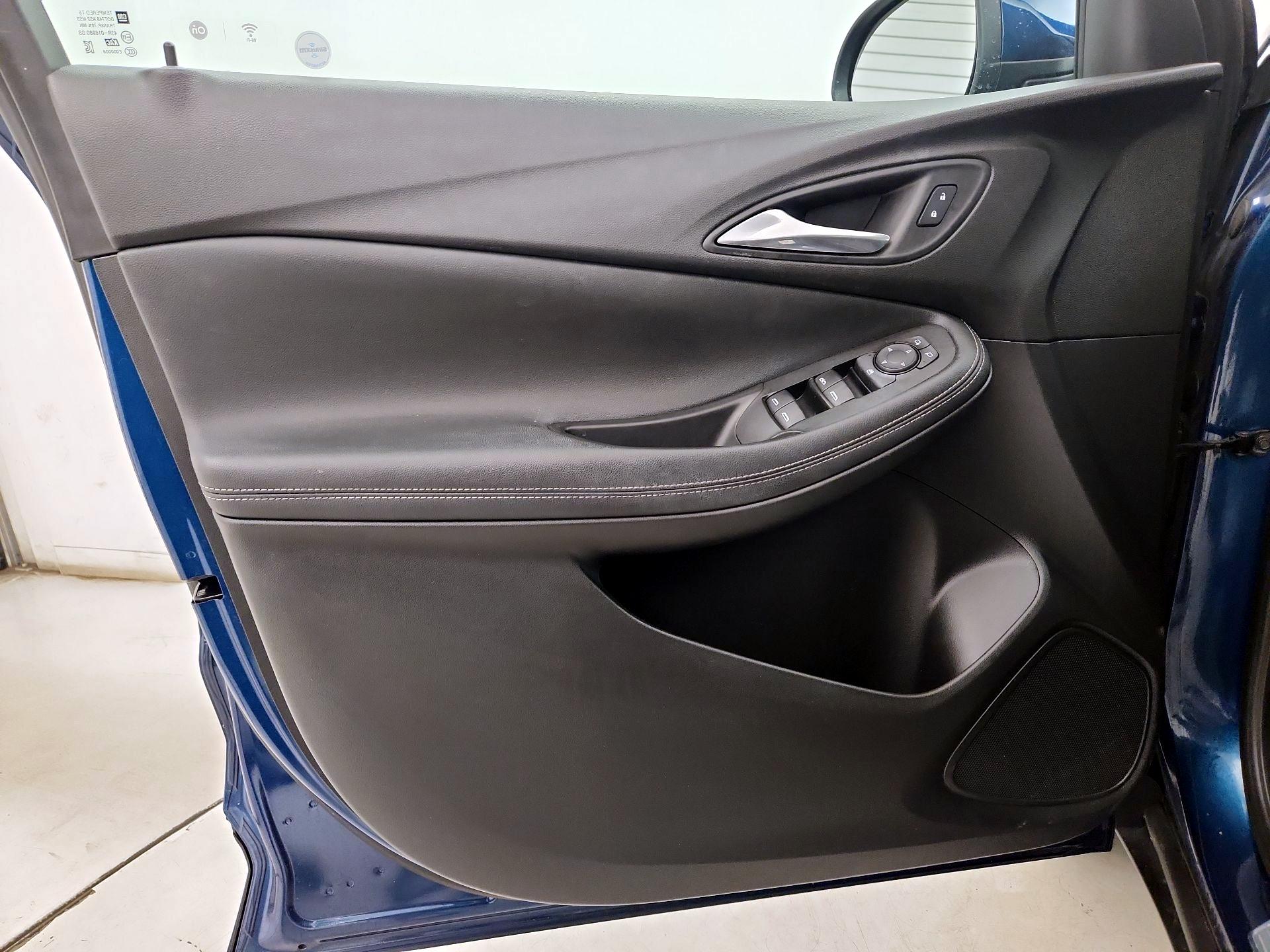 Thumbnail: 2021 Buick Encore GX - 12