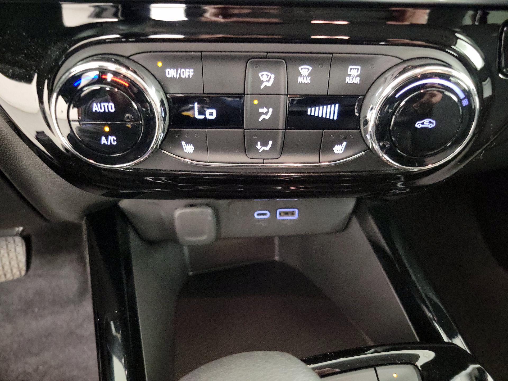 Thumbnail: 2024 Chevrolet Trax - 14
