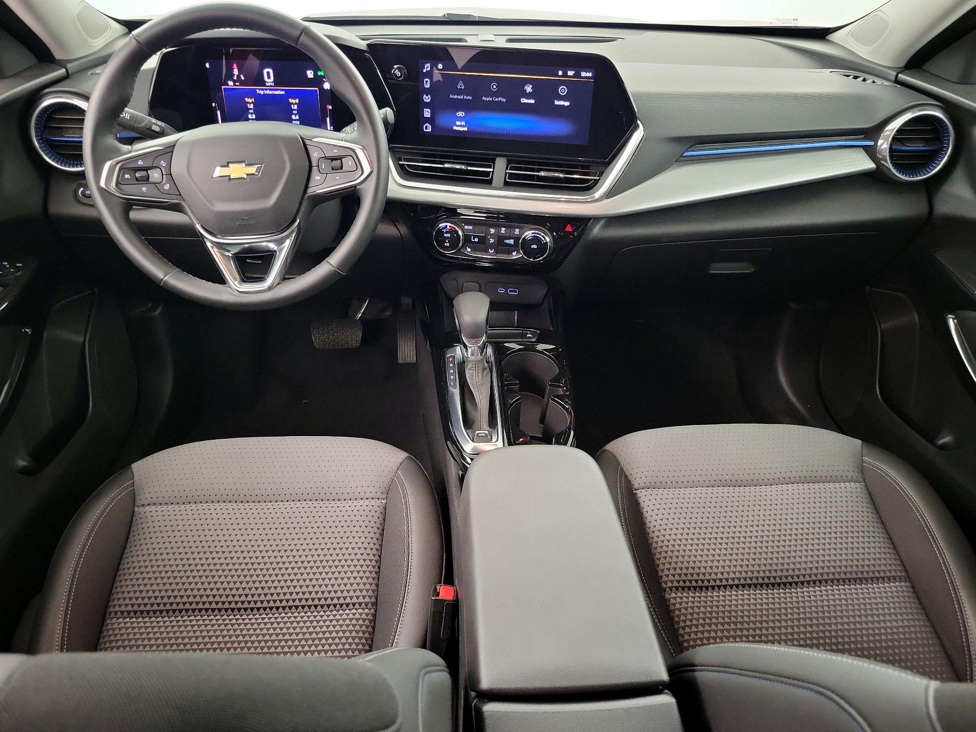 Thumbnail: 2024 Chevrolet Trax - 8