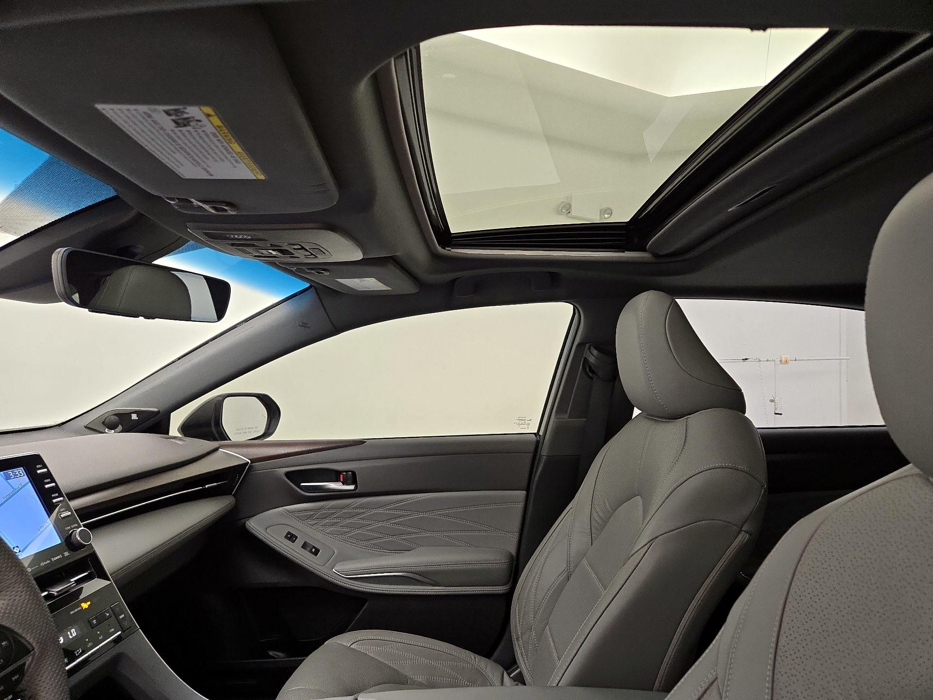 Thumbnail: 2022 Toyota Avalon - 20