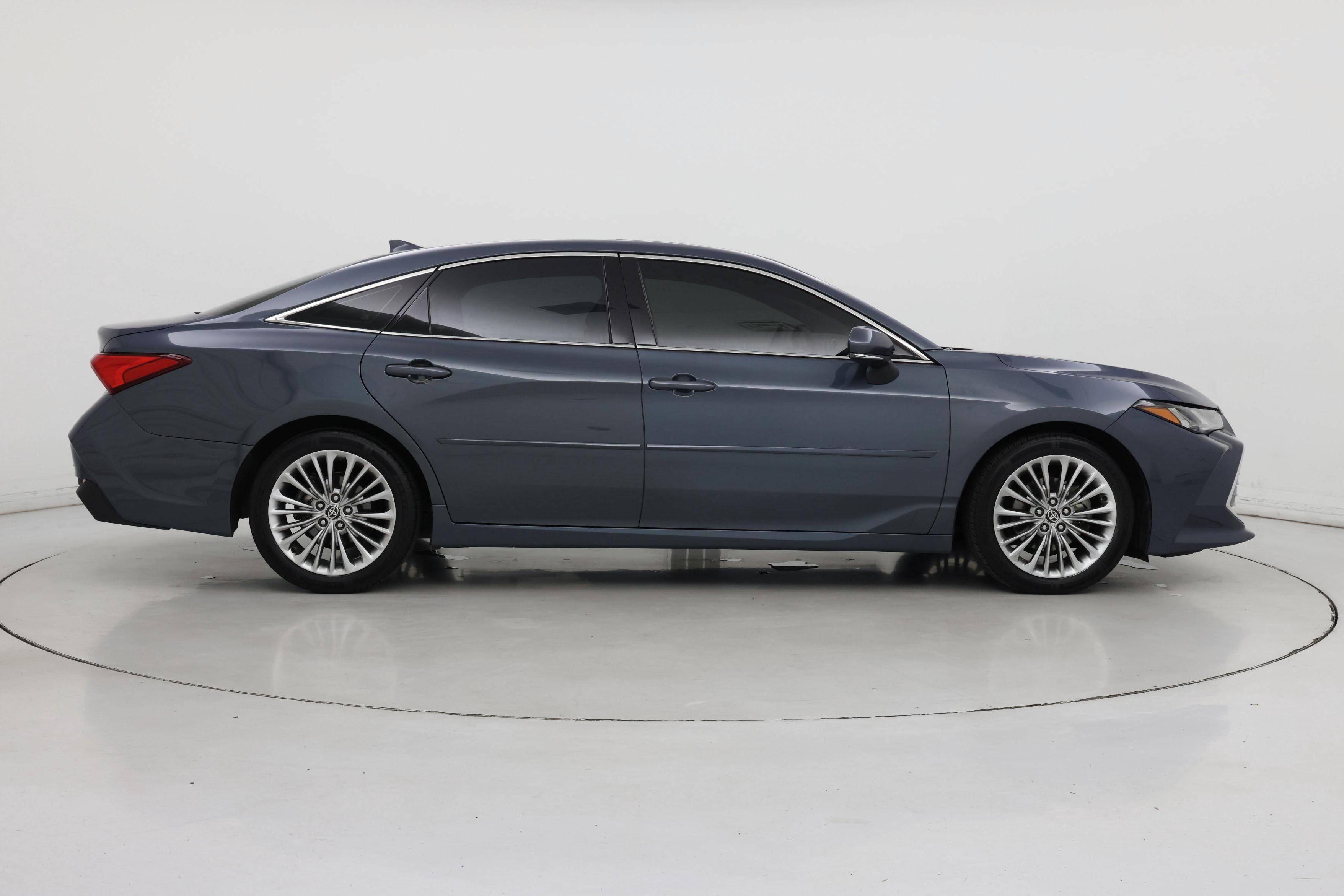 Thumbnail: 2022 Toyota Avalon - 7