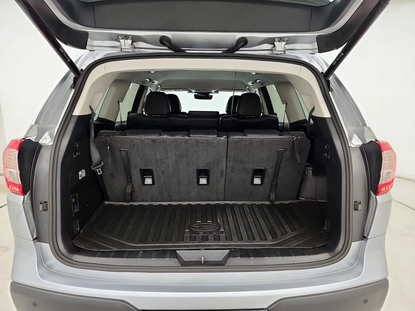 2023 Subaru Ascent Limited - Photo 22