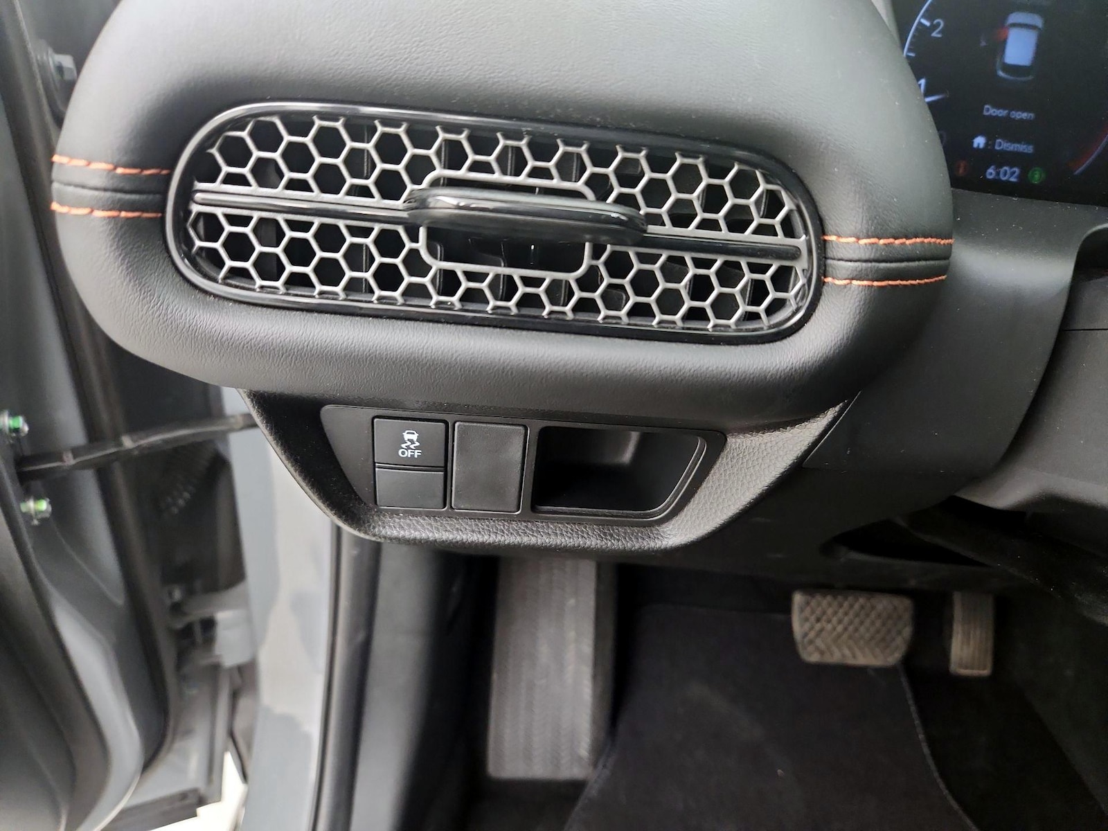 2025 Honda HR-V Sport - Photo 14