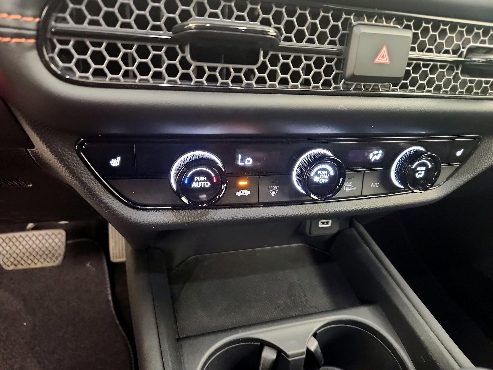 2025 Honda HR-V Sport - Photo 17
