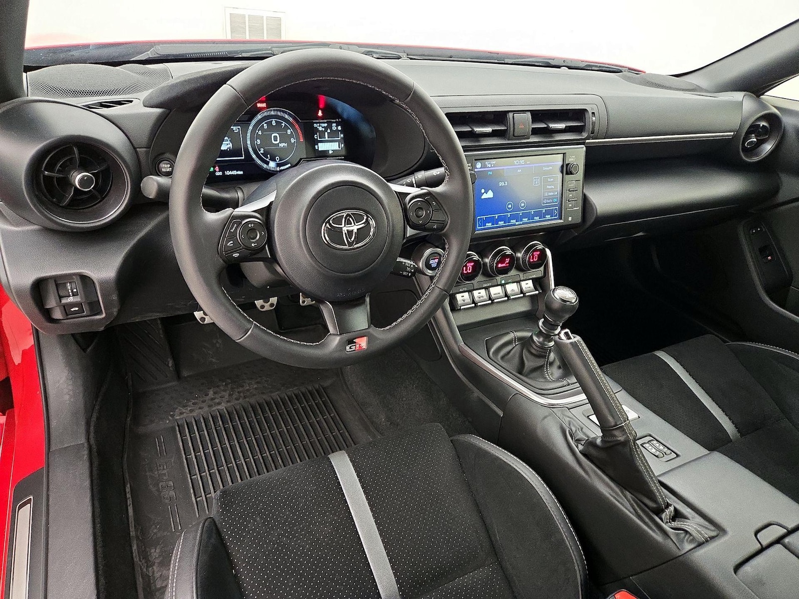 2023 Toyota GR86 Premium - Photo 10