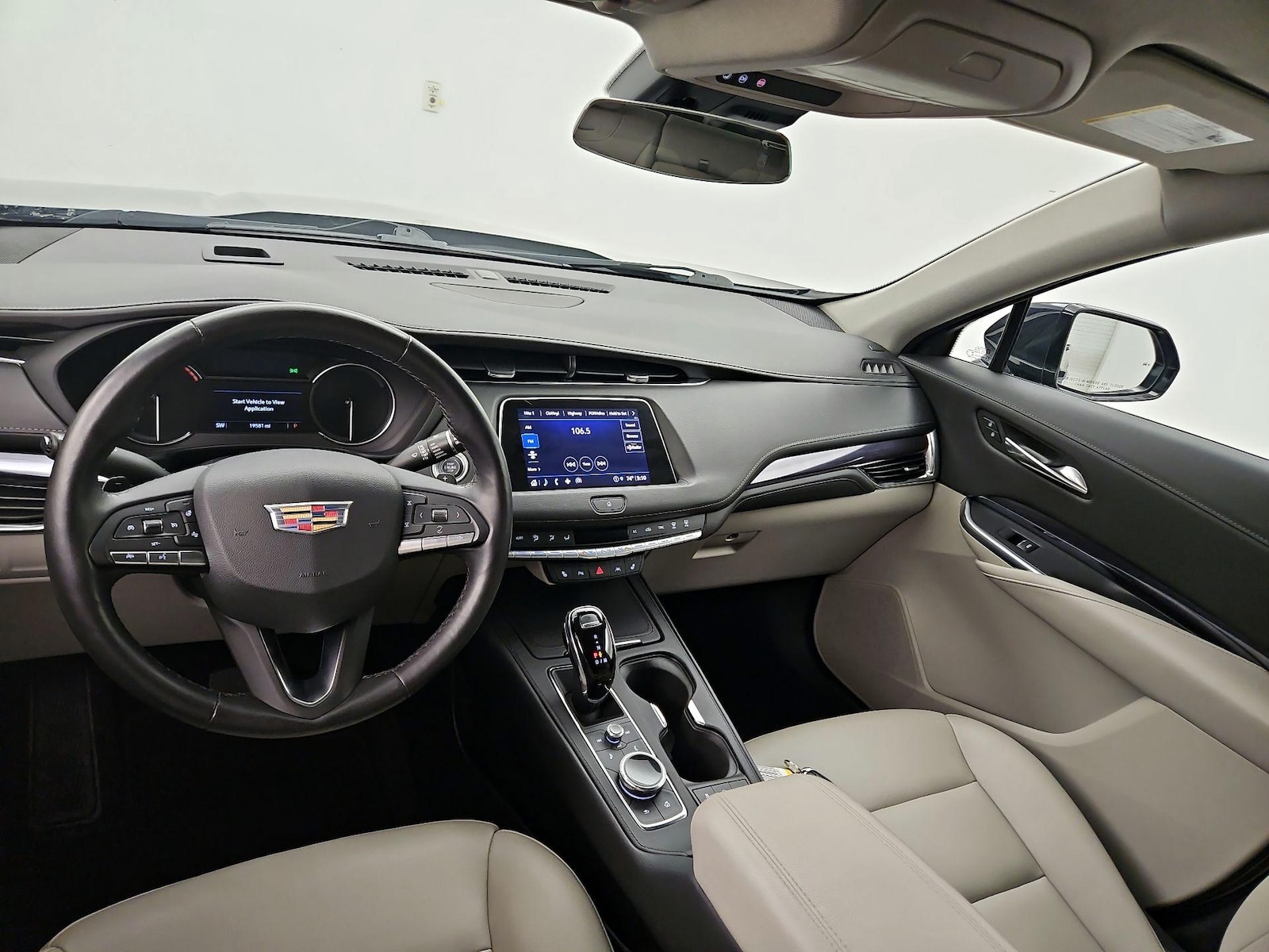 2023 Cadillac XT4 Luxury - Photo 10
