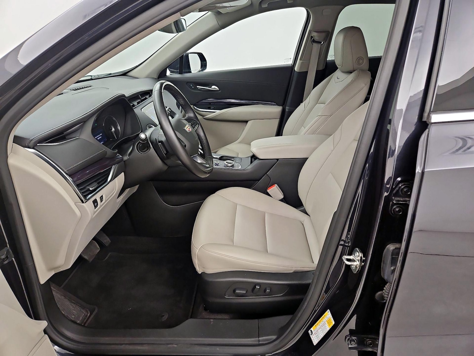 2023 Cadillac XT4 Luxury - Photo 12