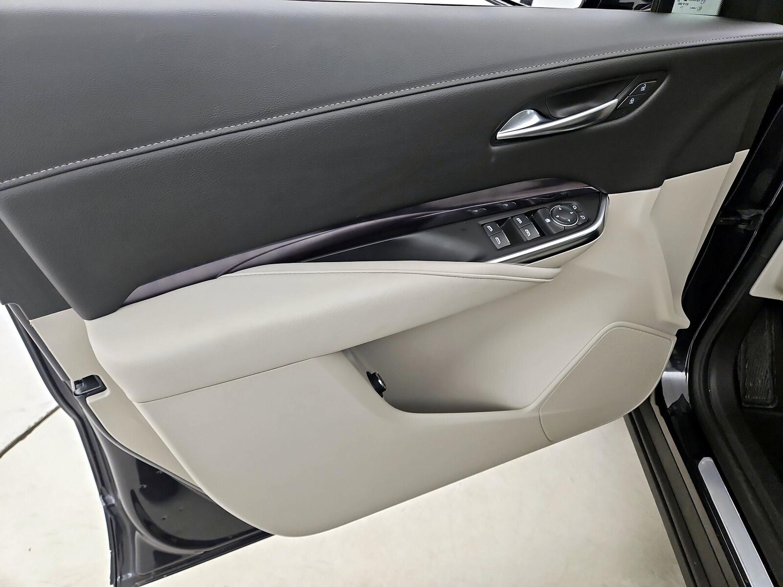 2023 Cadillac XT4 Luxury - Photo 13