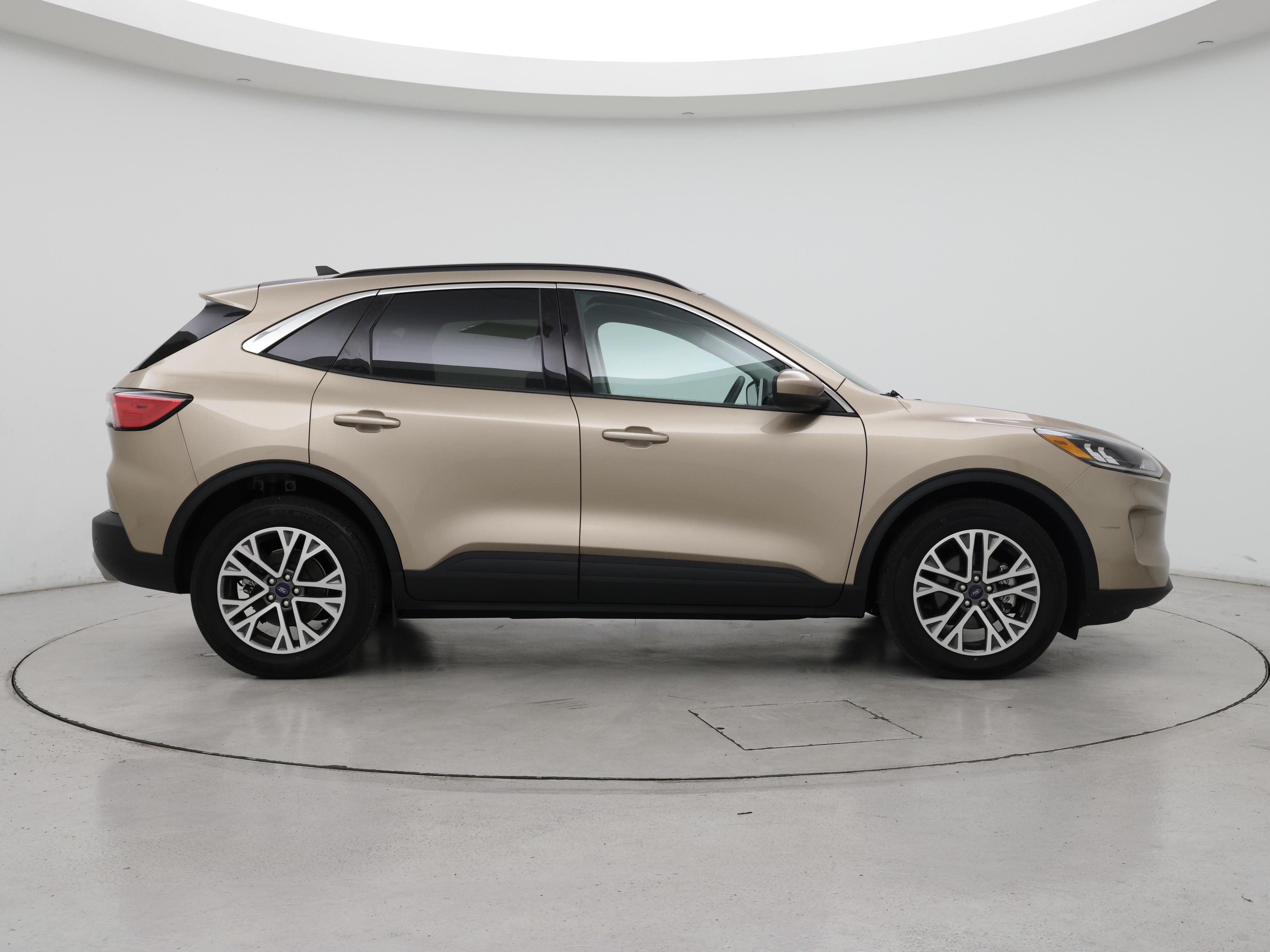 Thumbnail: 2021 Ford Escape - 7