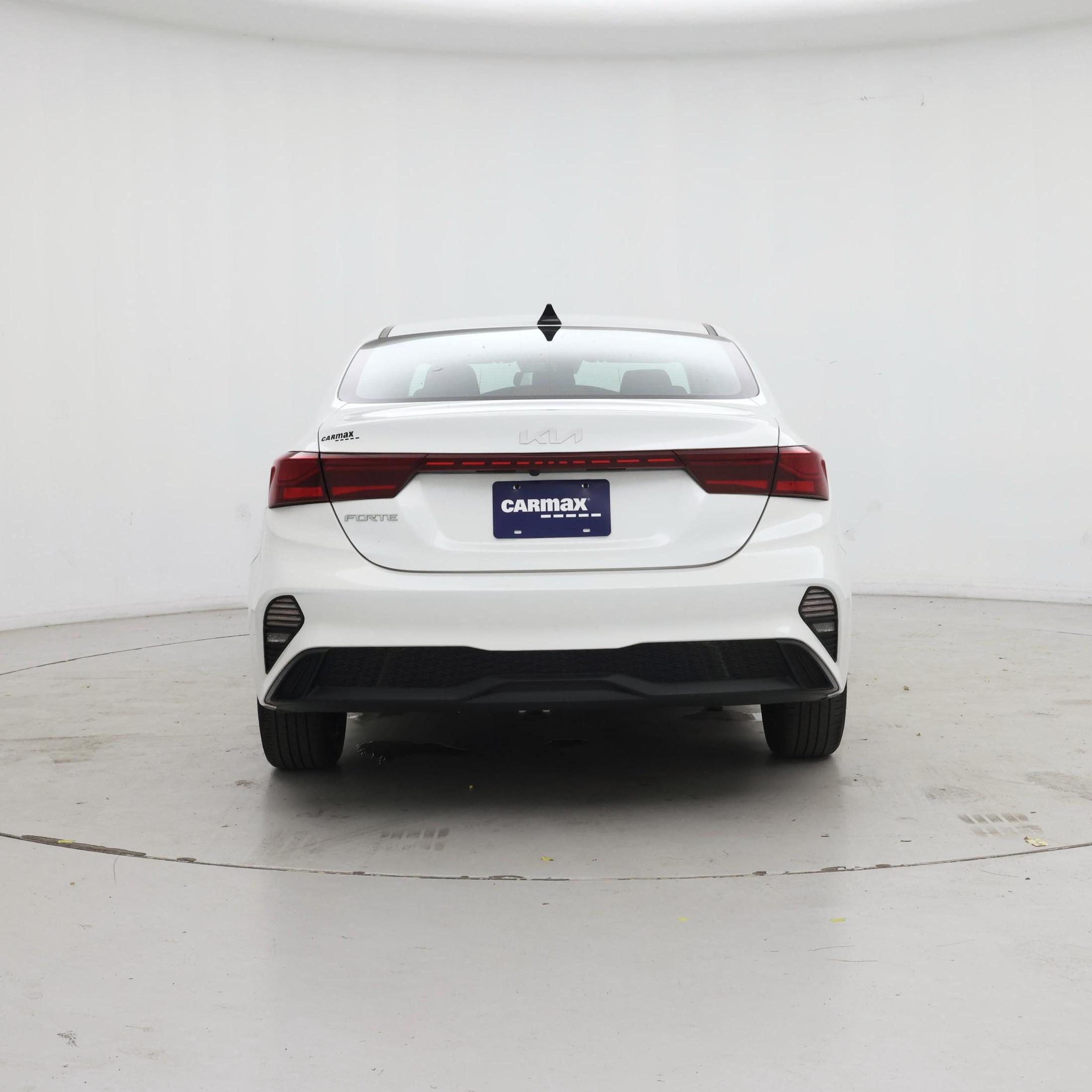 Thumbnail: 2023 Kia Forte - 6